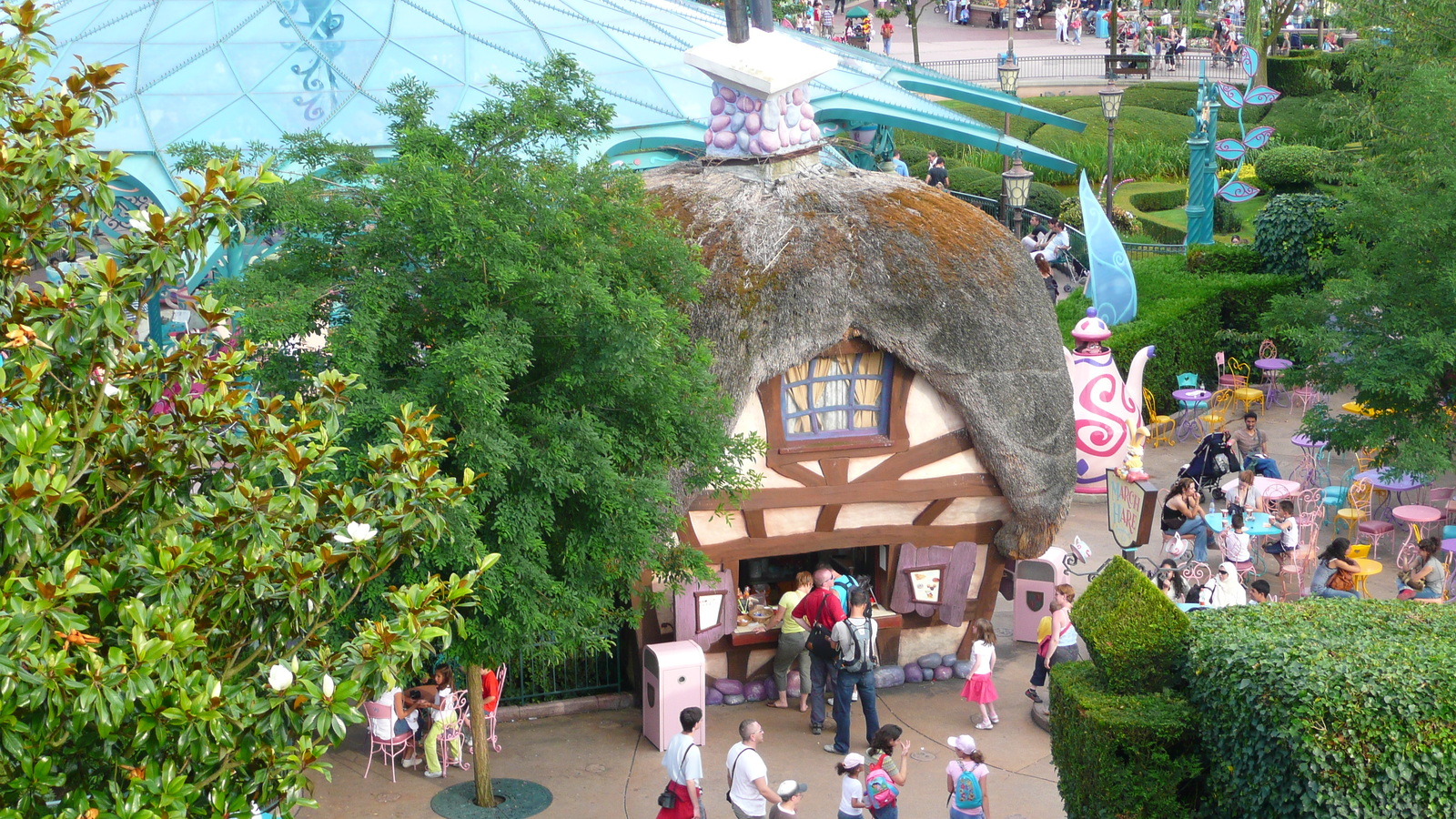 รูปถ่าย ฝรั่งเศส(France) ดิสนีย์แลนด์ปารีส(Disneyland Paris) เขาวงกตอลิซ(Alice Labyrinth) 2007-07 19