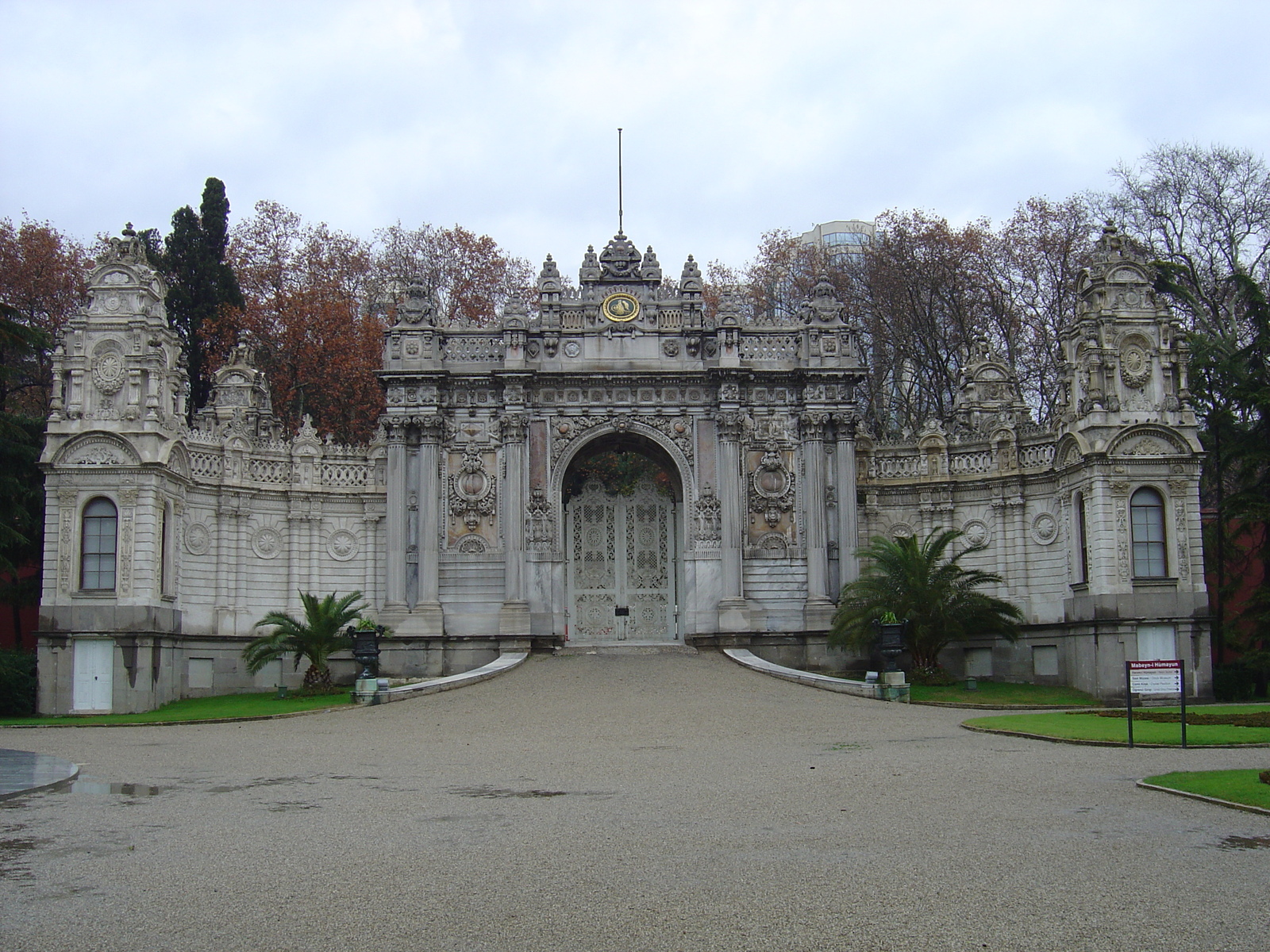 รูปถ่าย ตุรกี(Turkey) อิสตันบูล(Istanbul) พระราชวังโดลมาบาห์เช(Dolmabahce Palace) 2004-12 121
