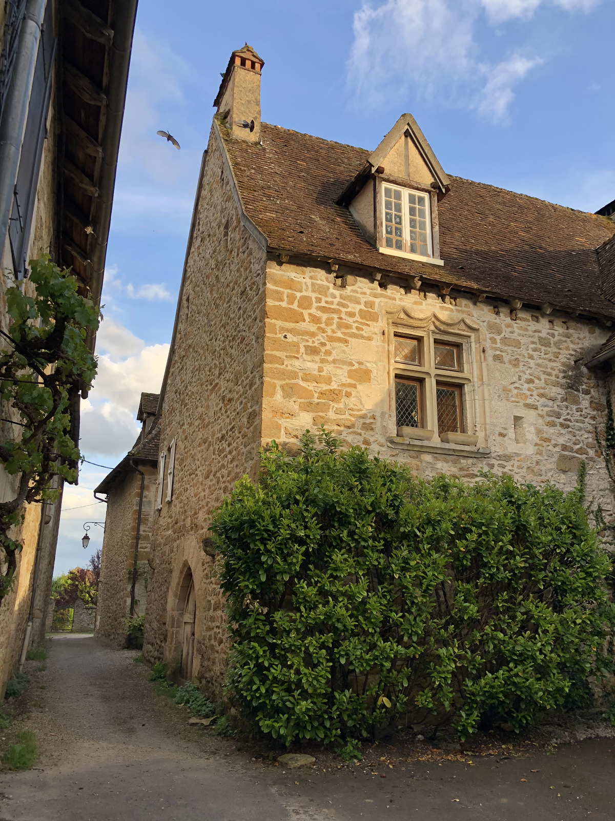รูปถ่าย ฝรั่งเศส(France) กาเรนนัก(Carennac) 2018-04 67