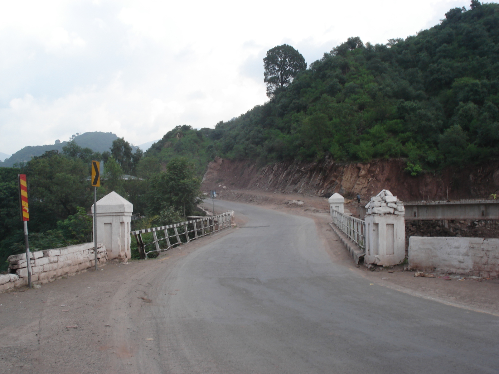 รูปถ่าย ปากีสถาน(Pakistan) ถนนจากอิสลามาบัดไปมัรรี(Islamabad to Murree road) 2006-08 65