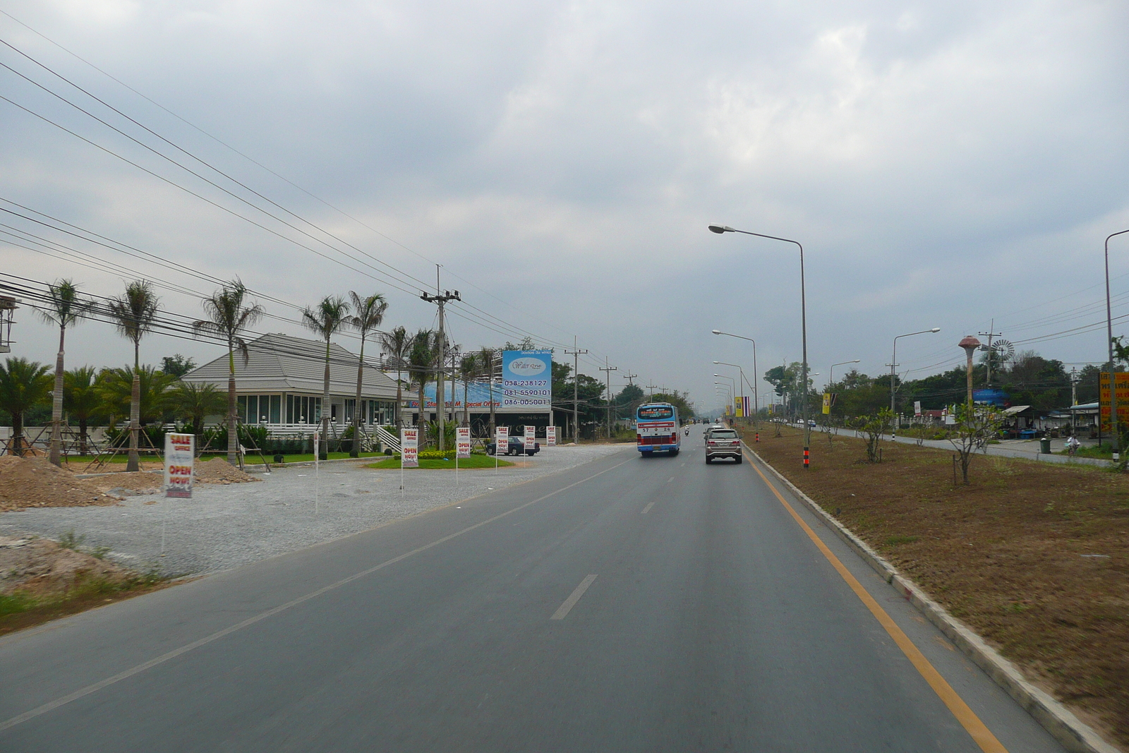 รูปถ่าย ไทย(Thailand) ชลบุรี(Chonburi) ถนนสุขุมวิท(Sukhumvit road) 2008-01 2