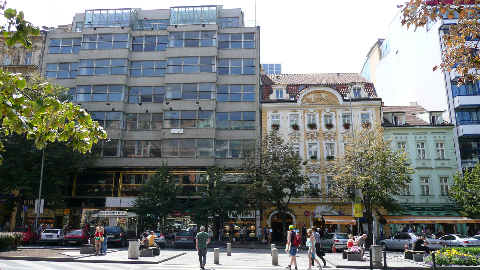 รูปถ่าย สาธารณรัฐเช็ก(Czech Republic) ปราก(Prague) จัตุรัสเวนเซสลาส(Vaclavske namesti) 2007-07 55