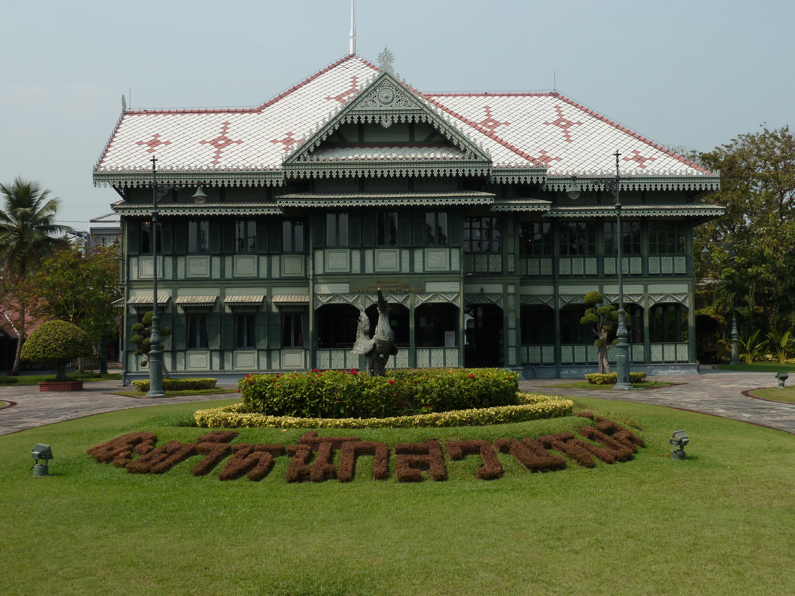 รูปถ่าย ไทย(Thailand) กรุงเทพมหานคร(Bangkok) พระที่นั่งวิมานเมฆ(Vimanmek Palace) 2011-01 16