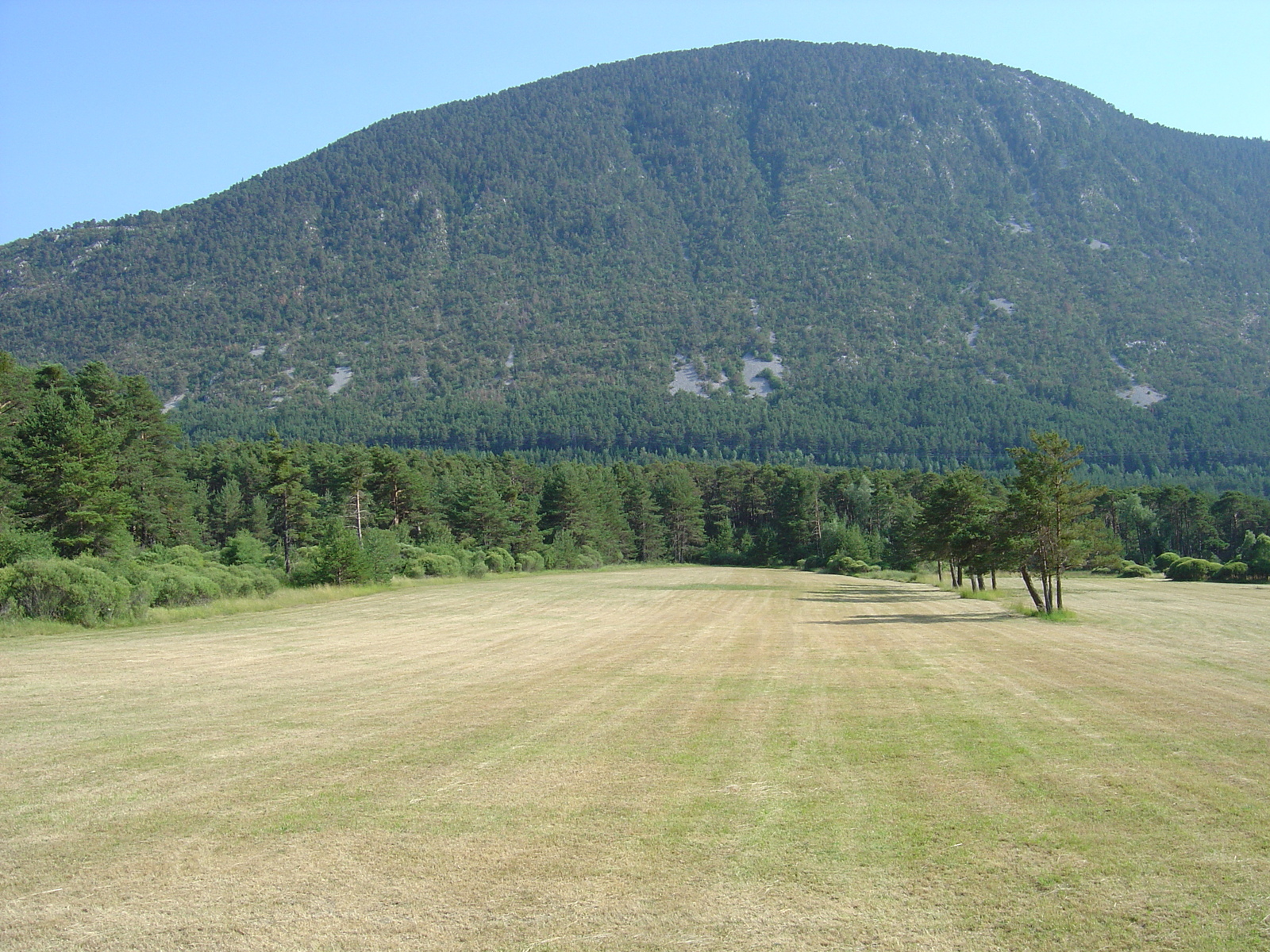 รูปถ่าย ฝรั่งเศส(France) ถนนจากกาสแตลลานไปกูร์เซกูล(Road Castelane to Coursegoule) 2004-08 10