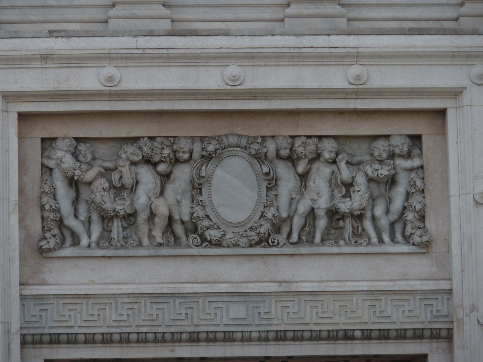 รูปถ่าย ไทย(Thailand) กรุงเทพมหานคร(Bangkok) พระที่นั่งวิมานเมฆ(Vimanmek Palace) 2011-01 37