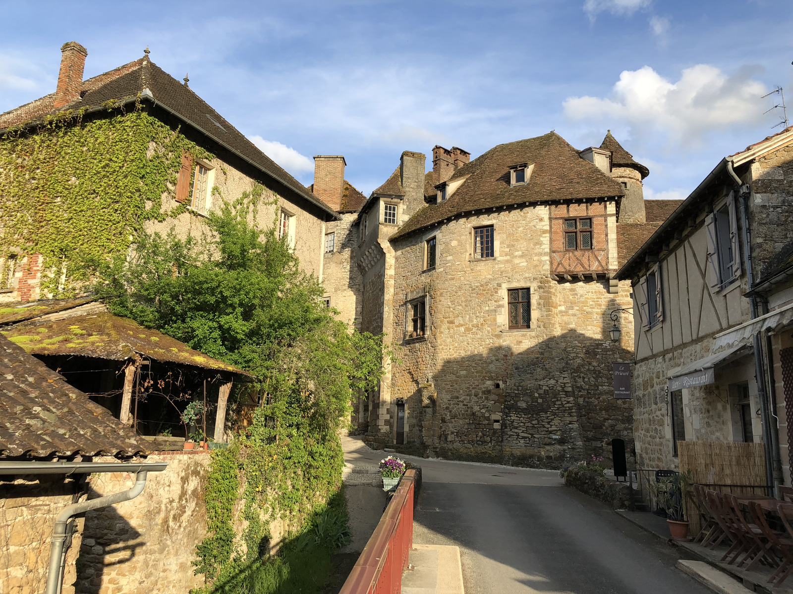 รูปถ่าย ฝรั่งเศส(France) กาเรนนัก(Carennac) 2018-04 57
