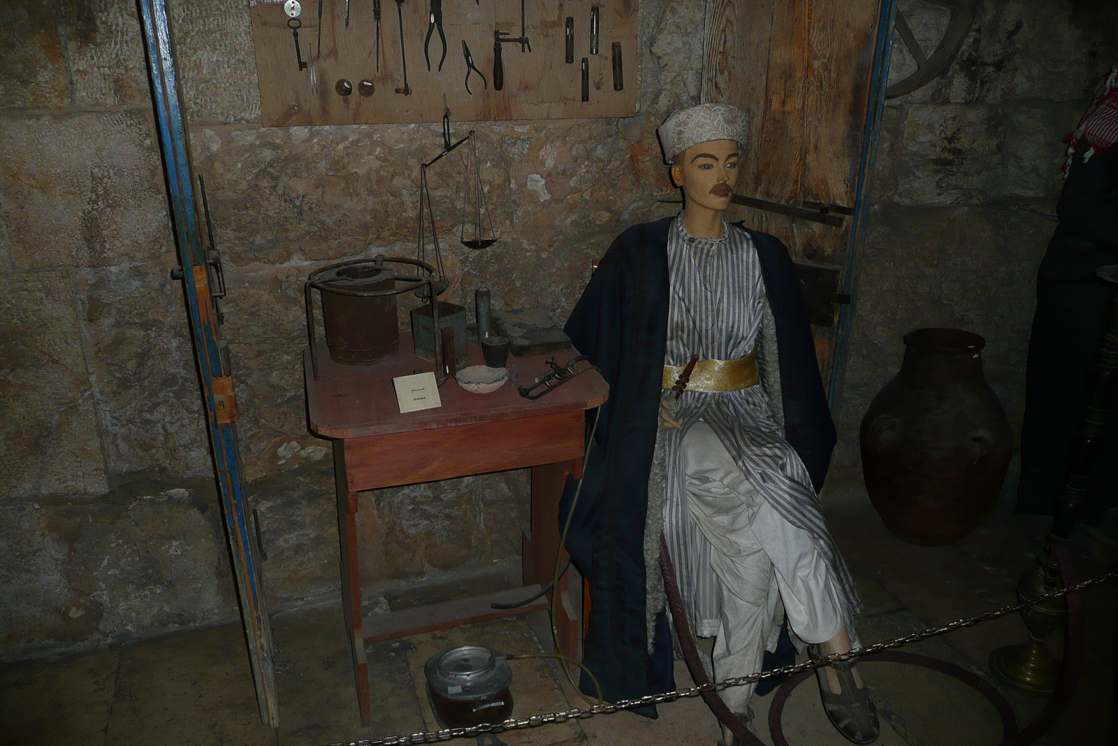 รูปถ่าย จอร์แดน(Jordan) อัมมาน(Amman) โรงละครโรมัน(Roman Theater) พิพิธภัณฑ์คติชน(Folklore Museum) 2007-12 1