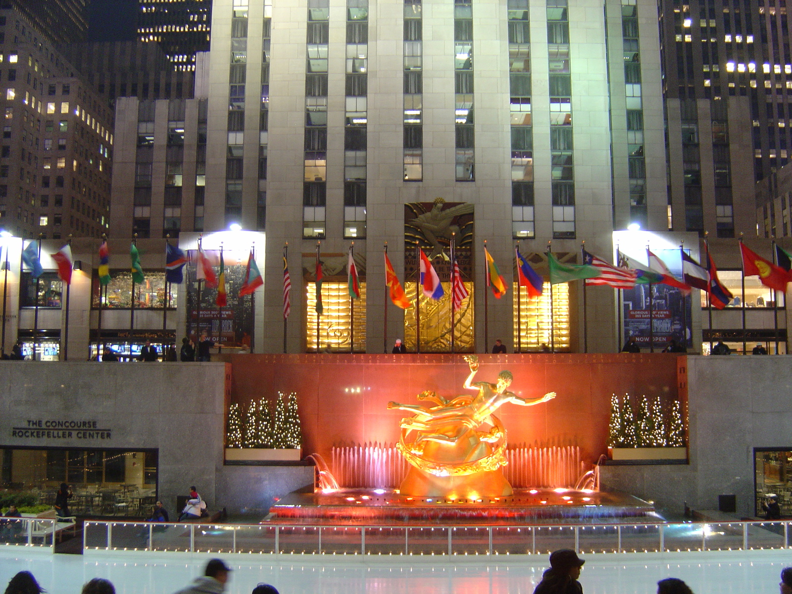 รูปถ่าย สหรัฐอเมริกา(United States) นิวยอร์ก(New York) ร็อกกีเฟลเลอร์เซ็นเตอร์(Rockefeller Center) 2006-03 3