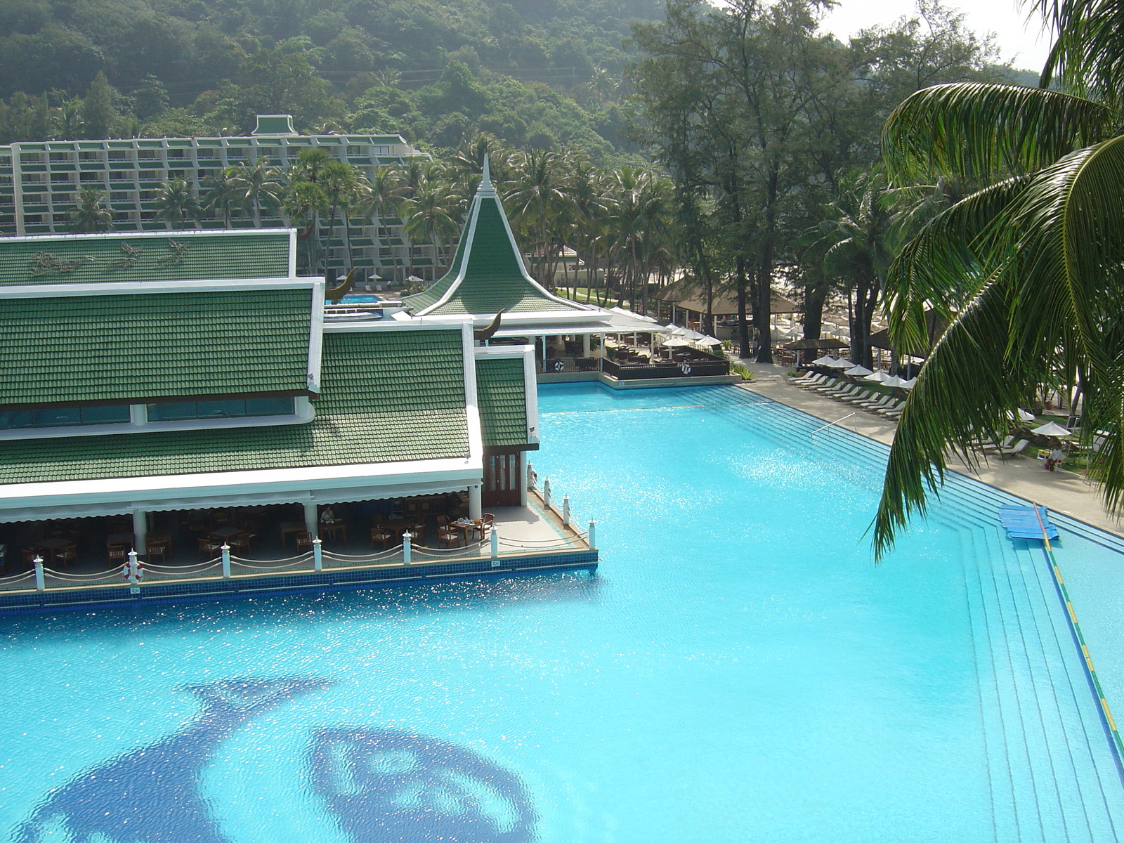 รูปถ่าย ไทย(Thailand) ภูเก็ต(Phuket) โรงแรมเลอเมอริเดียน ภูเก็ตบีช(Meridien Phuket Beach Hotel) 2005-12 17