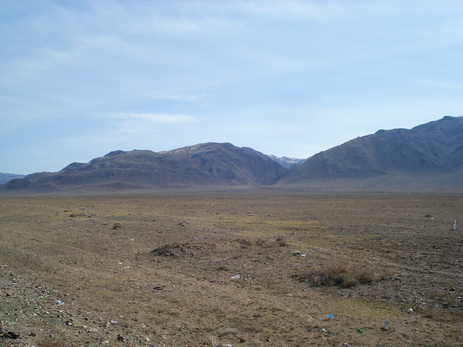รูปถ่าย คาซัคสถาน(Kazakhstan) ถนนจากอัลมาตีไปหุบผาชารึน(Almaty to Charyn Canyon road) 2007-03 118