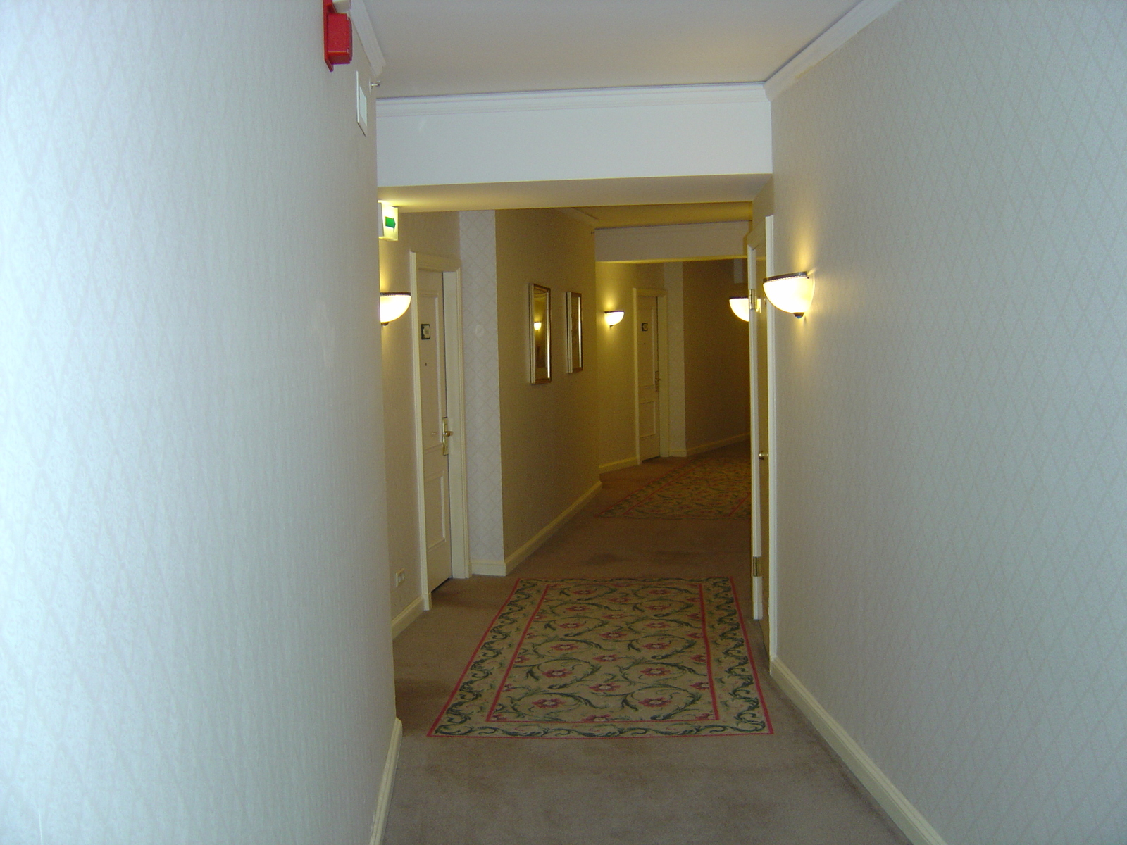 รูปถ่าย ตุรกี(Turkey) อิสตันบูล(Istanbul) โรงแรมคอนราด(Conrad Hotel) 2004-12 6
