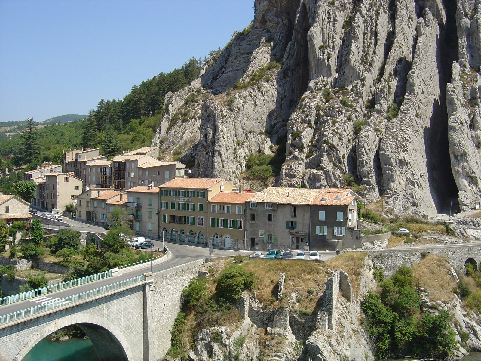 รูปถ่าย ฝรั่งเศส(France) ซิสเตอรง(Sisteron) 2004-08 1