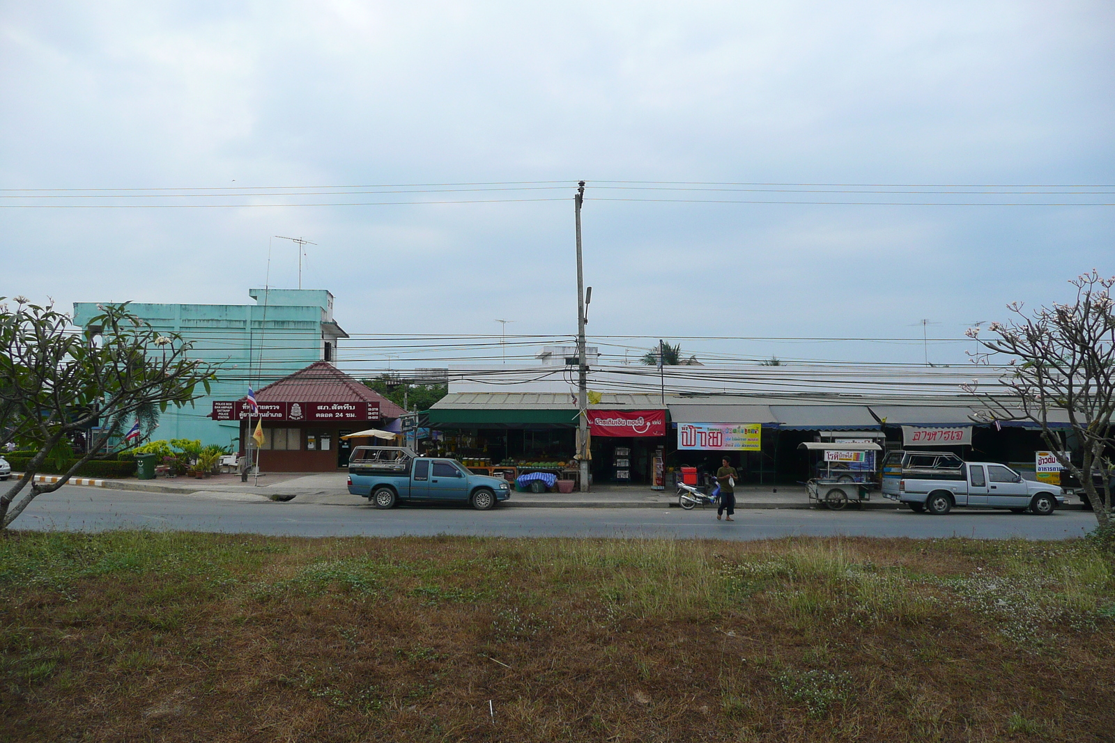 รูปถ่าย ไทย(Thailand) ชลบุรี(Chonburi) ถนนสุขุมวิท(Sukhumvit road) 2008-01 57