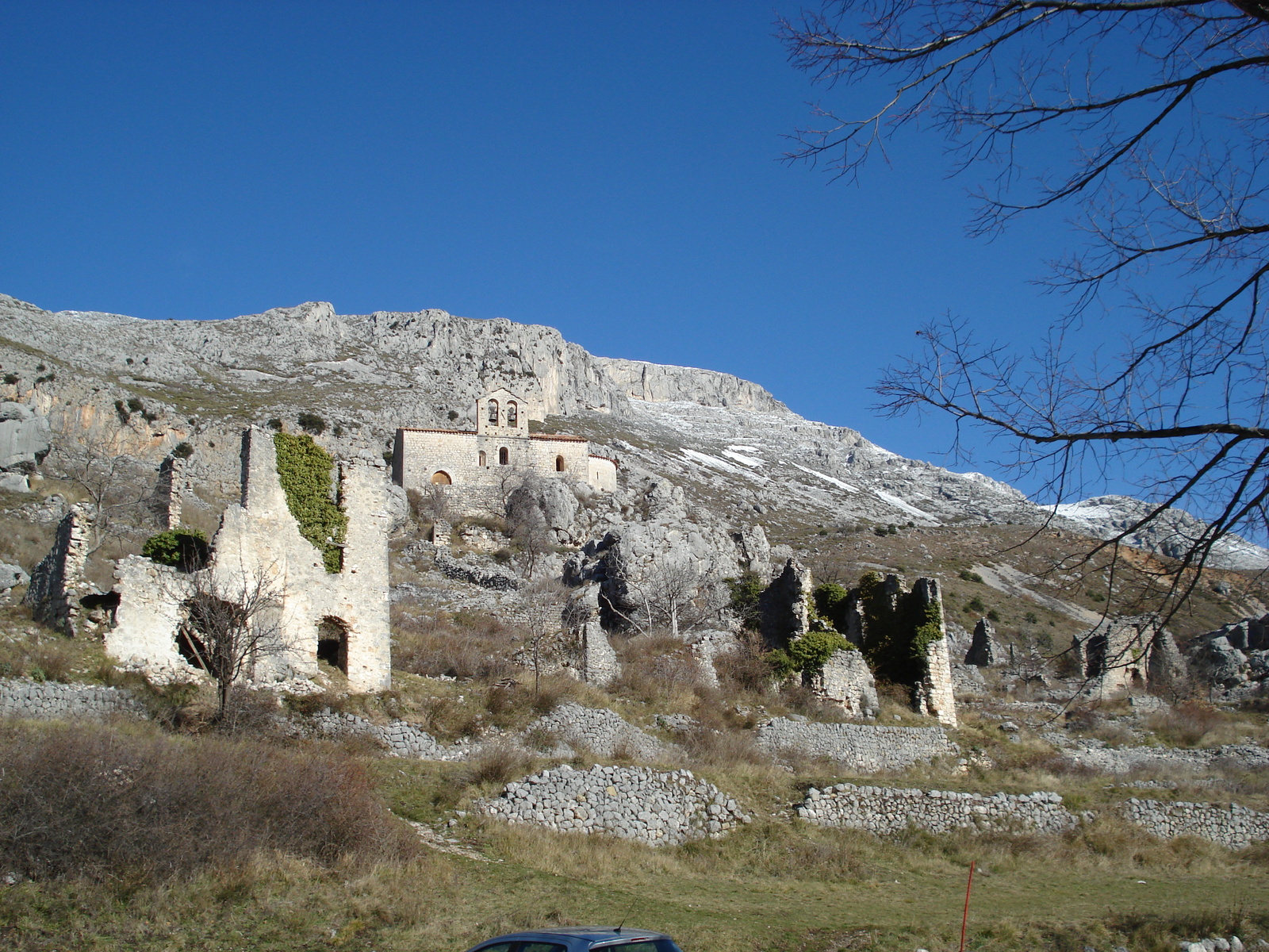 รูปถ่าย ฝรั่งเศส(France) ถนนจากกูร์เซกูลไปเกรโอลีแยร์-เล-เนจ(Coursegoule to Greolieres les neiges road) 2007-01 98