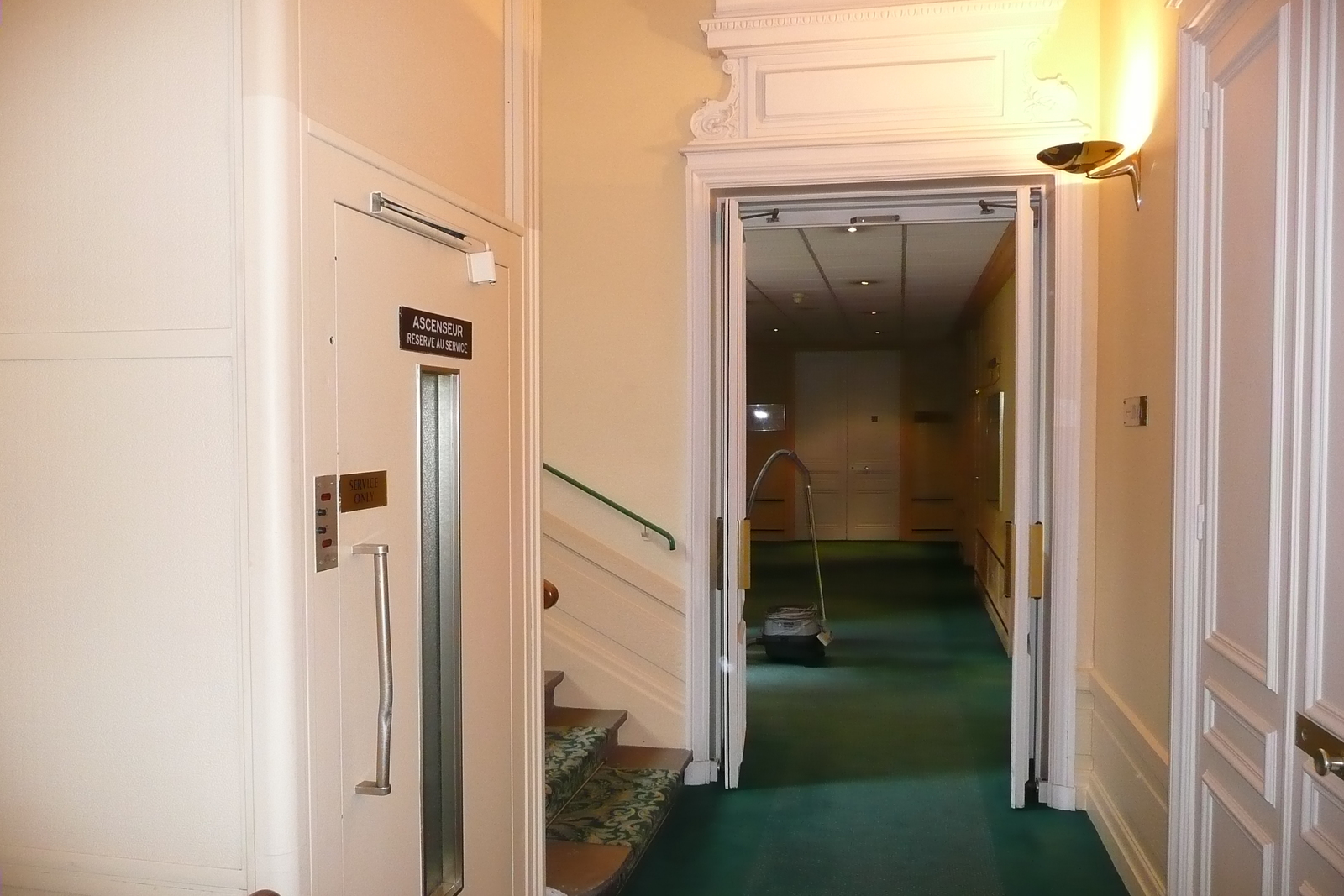 รูปถ่าย ฝรั่งเศส(France) ลีอง(Lyon) โรงแรมบอสโกโลแกรนด์(Boscolo Grand Hotel) 2008-06 27