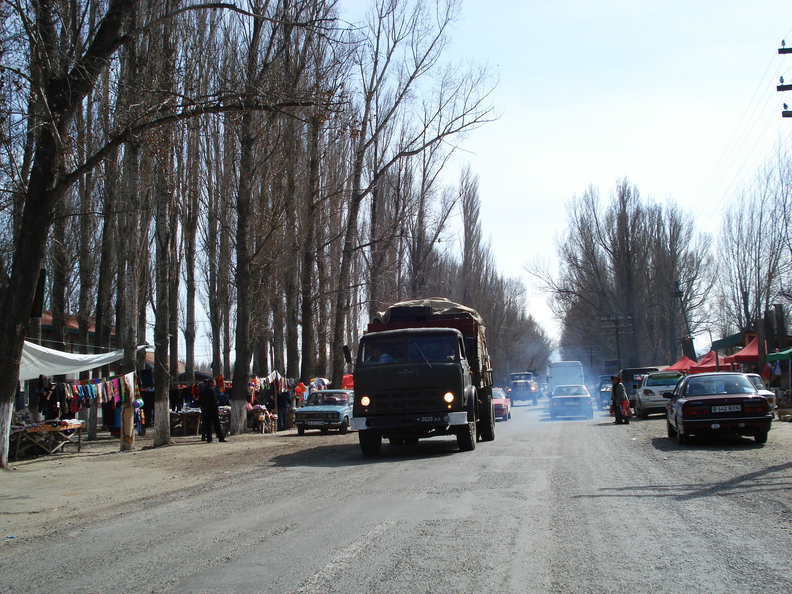 รูปถ่าย คาซัคสถาน(Kazakhstan) ถนนจากอัลมาตีไปหุบผาชารึน(Almaty to Charyn Canyon road) 2007-03 58