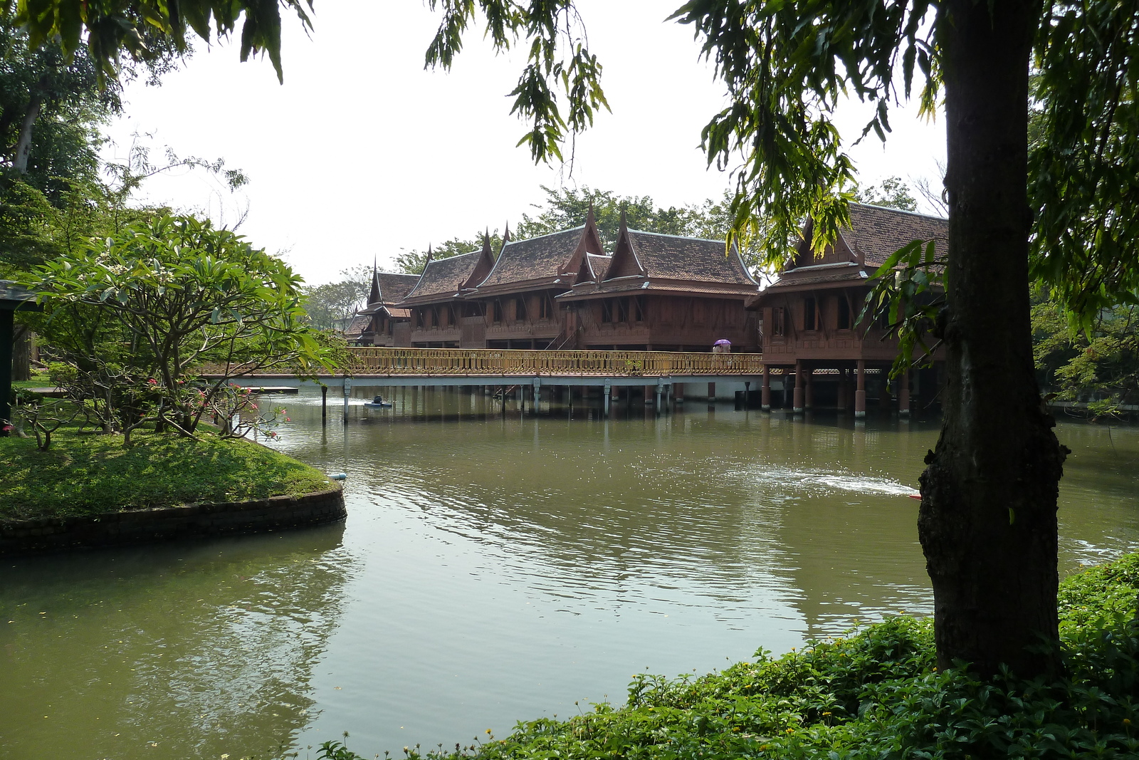 รูปถ่าย ไทย(Thailand) กรุงเทพมหานคร(Bangkok) พระที่นั่งวิมานเมฆ(Vimanmek Palace) 2011-01 53