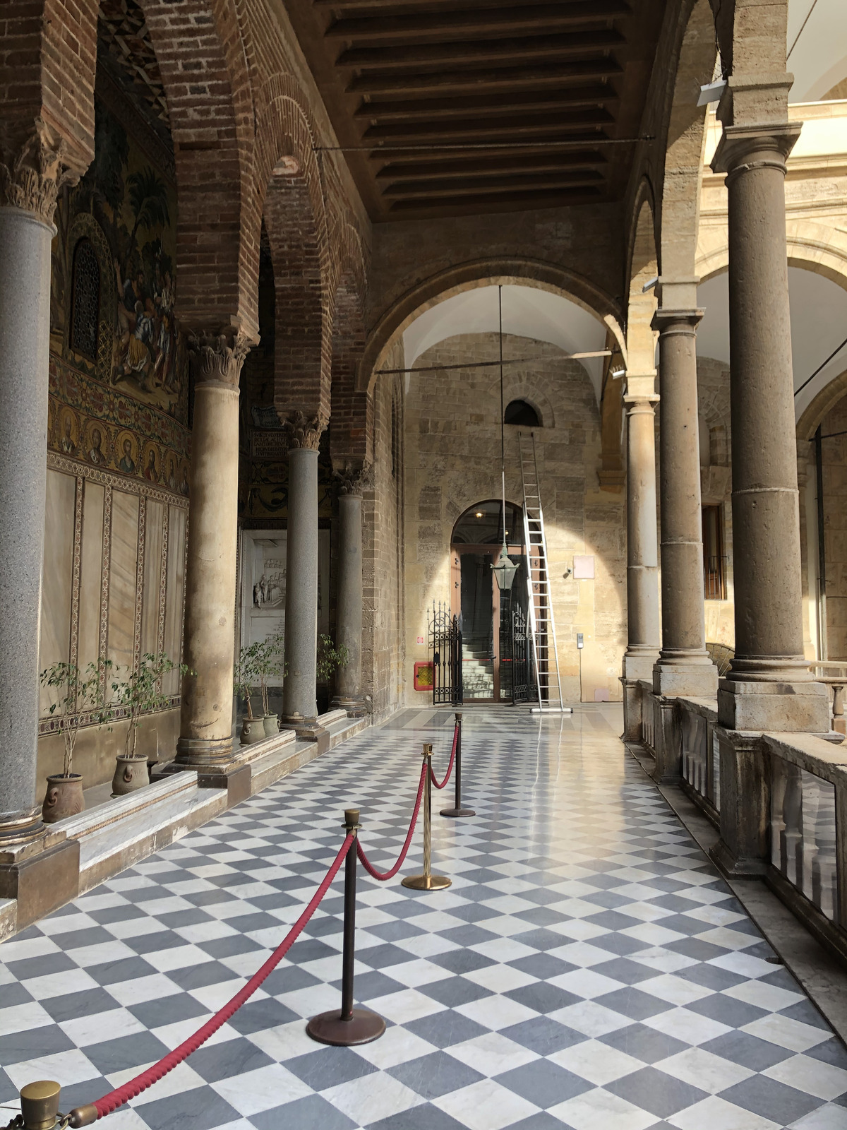 รูปถ่าย อิตาลี(Italy) ซิซิลี(Sicily) ปาแลร์โม(Palermo) วังเดย์นอร์มันนี(Palazzo dei Normanni) 2020-02 7