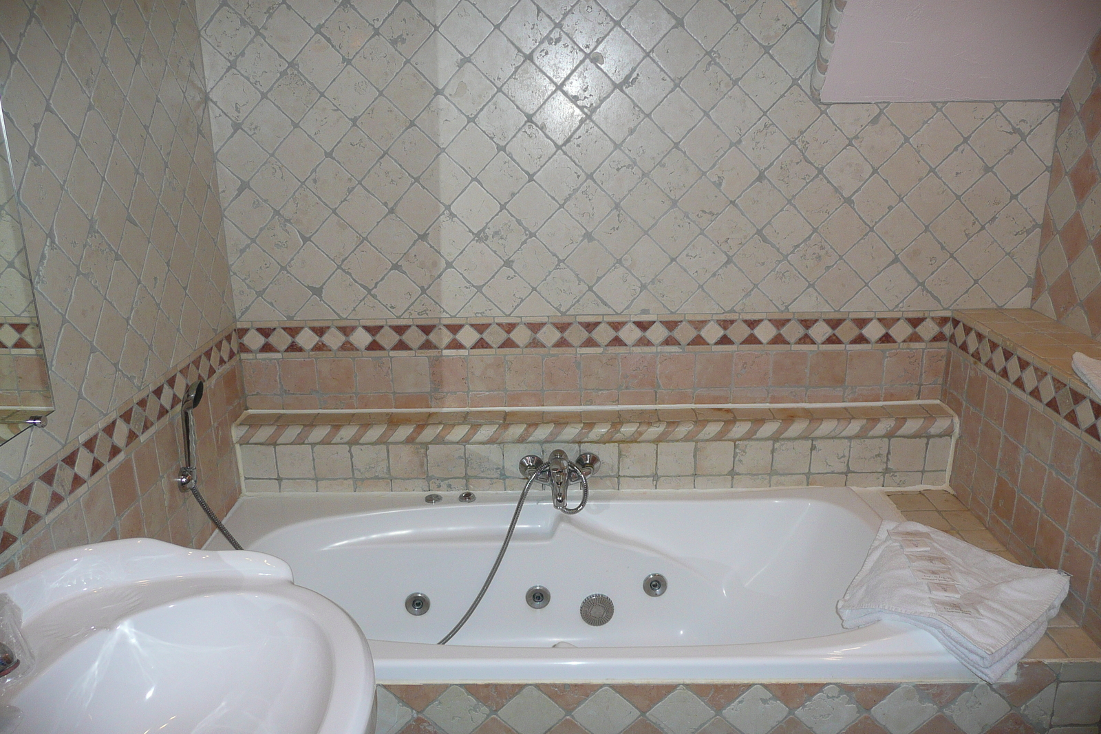 รูปถ่าย ฝรั่งเศส(France) โบแกร์(Beaucaire) โรงแรมเลด็อกตริแนร์(Les Doctrinaires Hotel) 2008-04 21