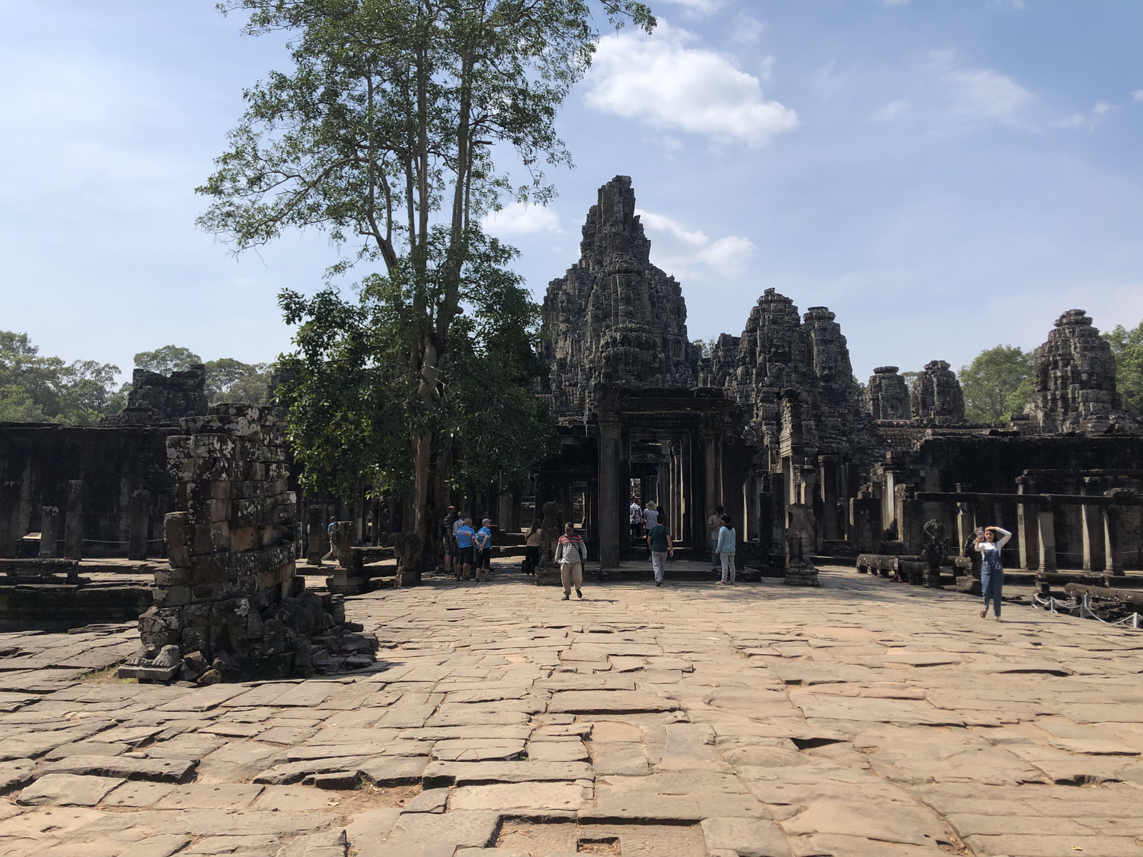 รูปถ่าย กัมพูชา(Cambodia) เสียมราฐ(Siem Reap) ปราสาทบายน(Bayon) 2023-01 28