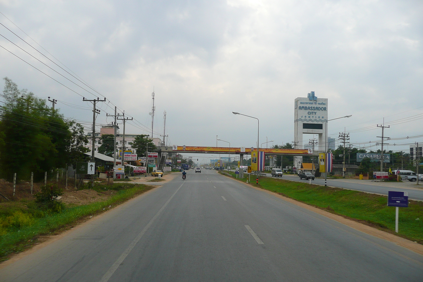 รูปถ่าย ไทย(Thailand) ชลบุรี(Chonburi) ถนนสุขุมวิท(Sukhumvit road) 2008-01 94