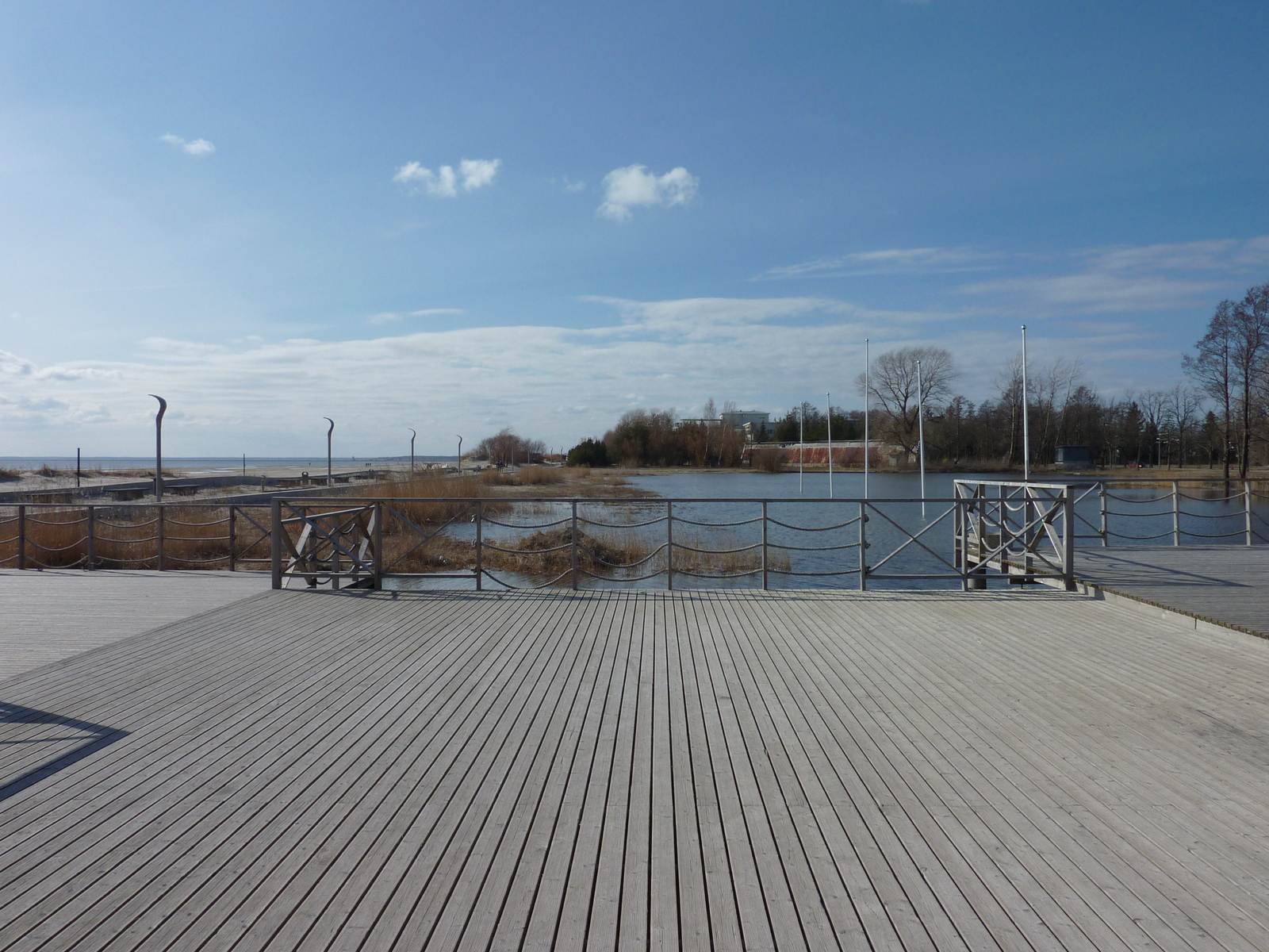 รูปถ่าย เอสโตเนีย(Estonia) แพร์นู(Parnu) 2009-04 56