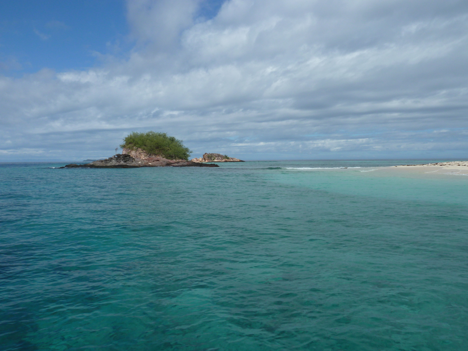 รูปถ่าย ฟิจิ(Fiji) จากเกาะอามูนูกาไปเกาะแคสต์อะเวย์(Amunuca Island to Castaway Island) 2010-05 103