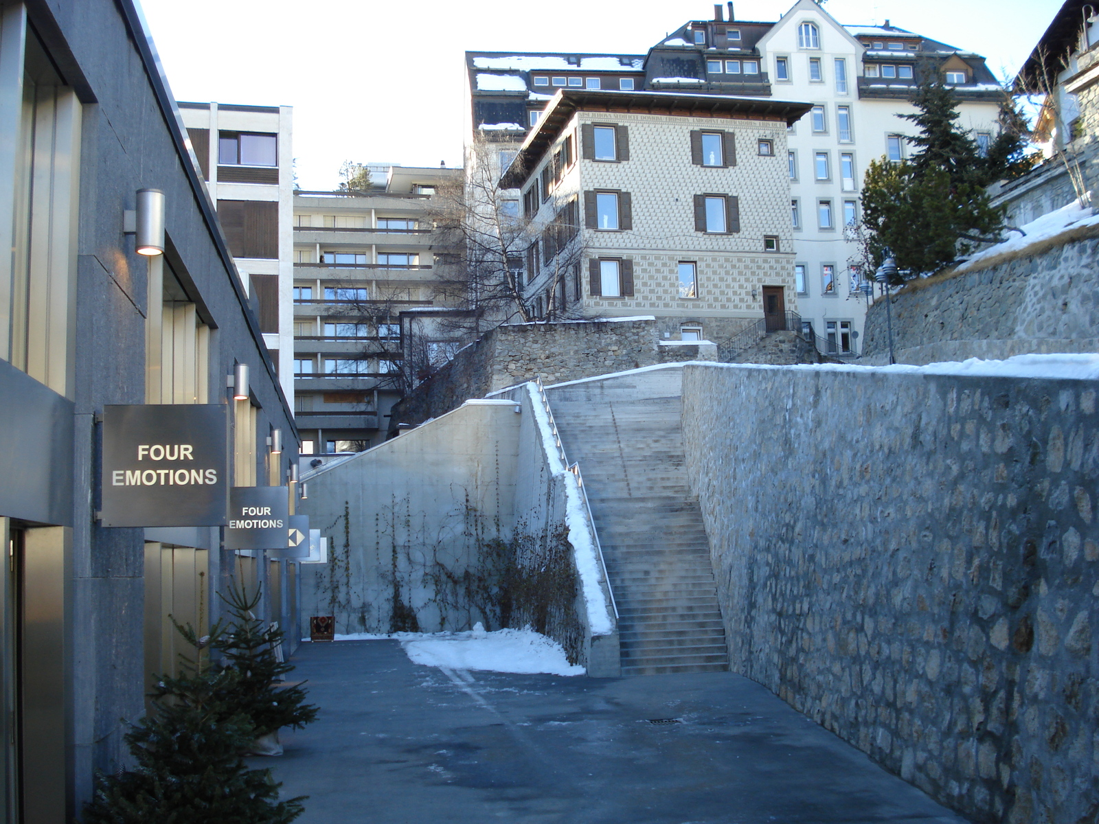 รูปถ่าย สวิสเซอร์แลนด์(Switzerland) เซนต์มอริตซ์(St Moritz) 2007-01 2