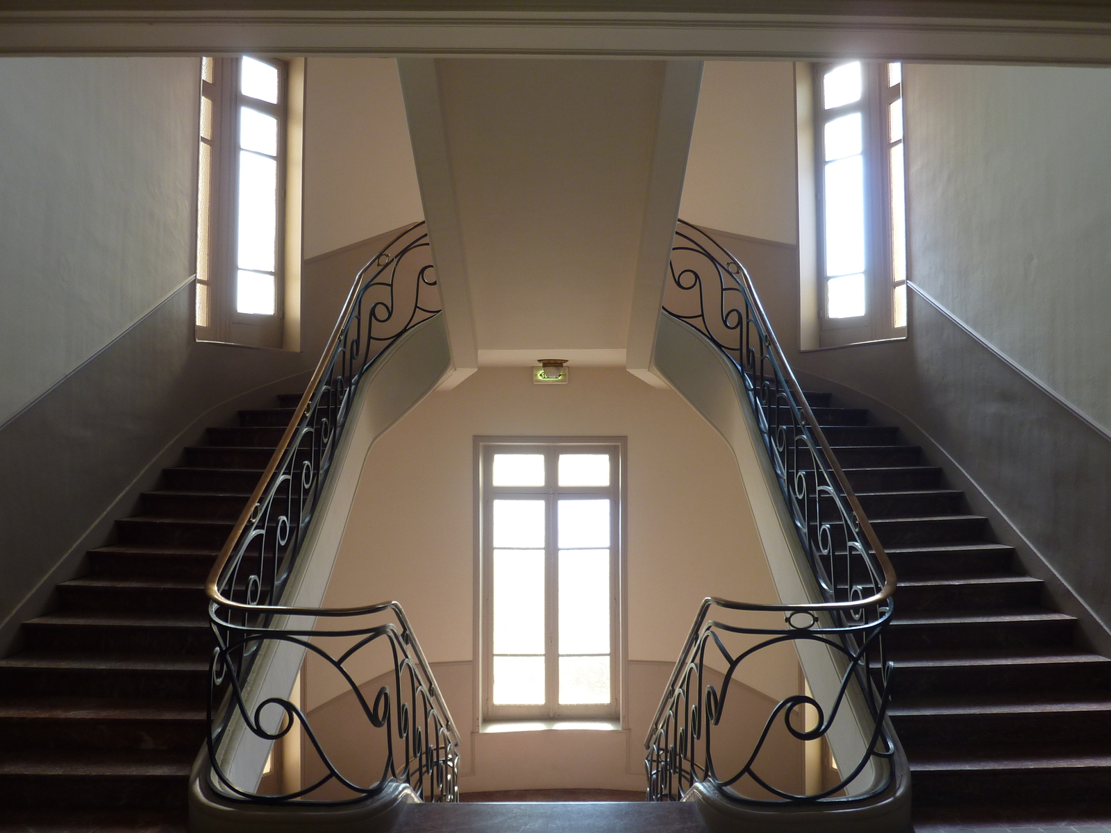 รูปถ่าย ฝรั่งเศส(France) การ์กาซอน(Carcassonne) โรงแรมเทอร์มินัส(Terminus Hotel) 2009-07 1