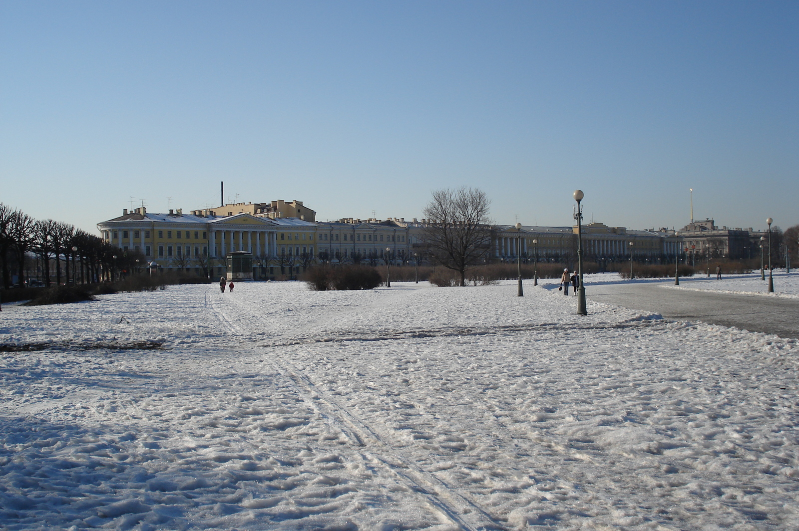 รูปถ่าย รัสเซีย(Russia) เซนต์ปีเตอร์สเบิร์ก(St Petersburg) มาร์โซโวโปล(Marsovo Pole) 2006-03 13
