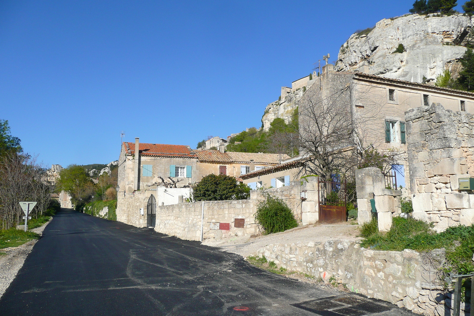 รูปถ่าย ฝรั่งเศส(France) เลส์โบเดอโพรว็องซ์(Baux de Provence) หมู่บ้านโบเดอโพรว็องส์(Baux de Provence Village) 2008-04 18