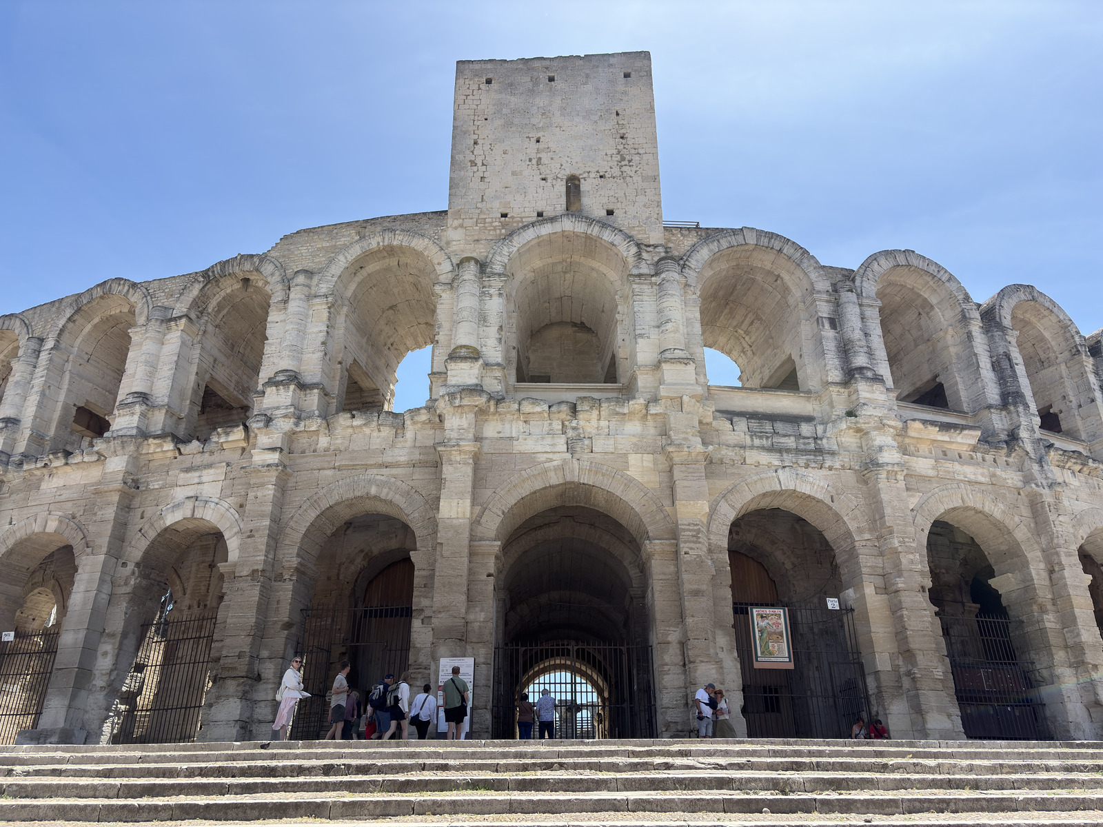 รูปถ่าย ฝรั่งเศส(France) อาร์เลอ(Arles) 2026-06 12