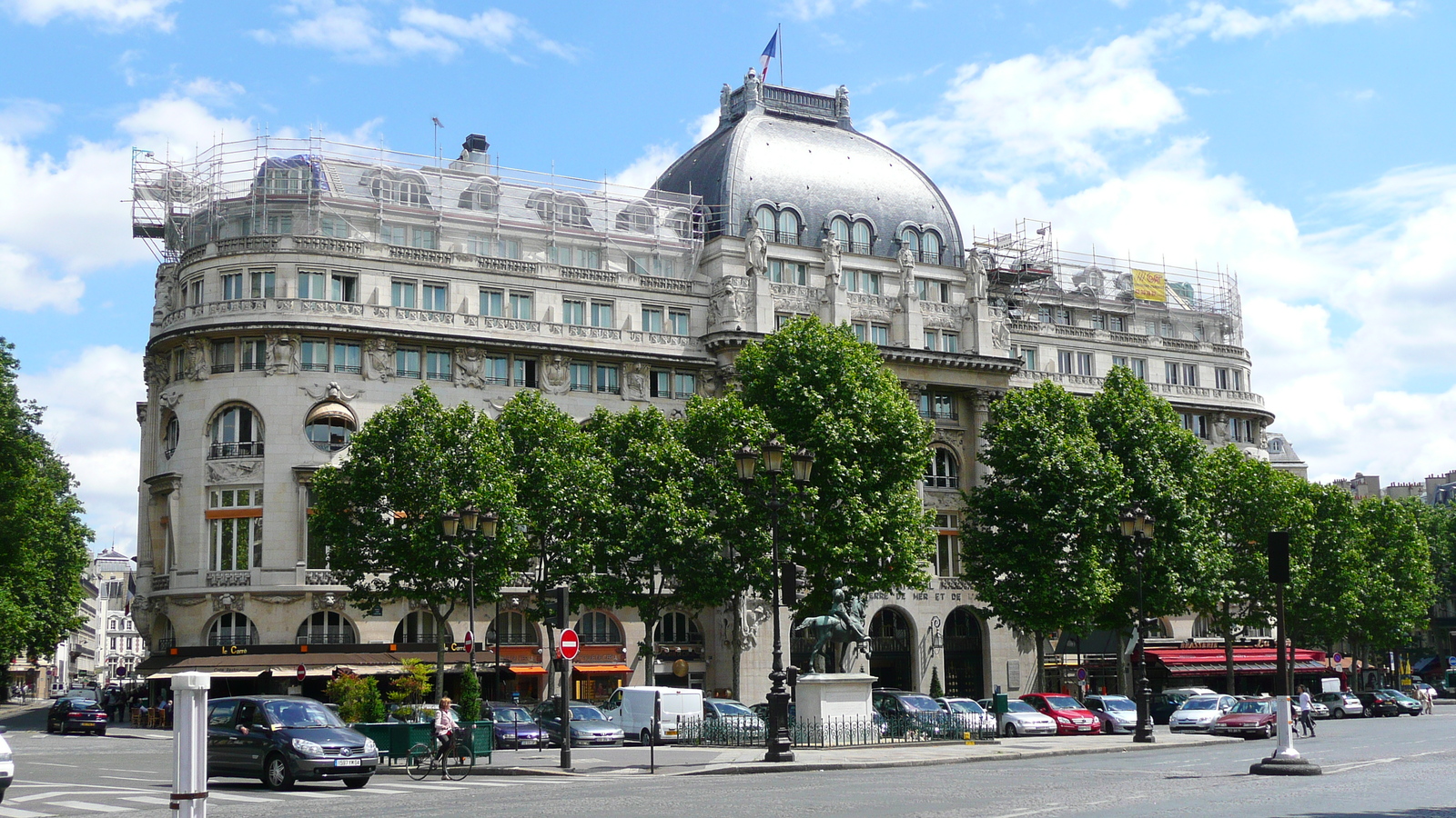 รูปถ่าย ฝรั่งเศส(France) ปารีส(Paris) บูเลอวาร์ด  มาเลแอร์บ(Boulevard Malesherbes) 2007-05 55