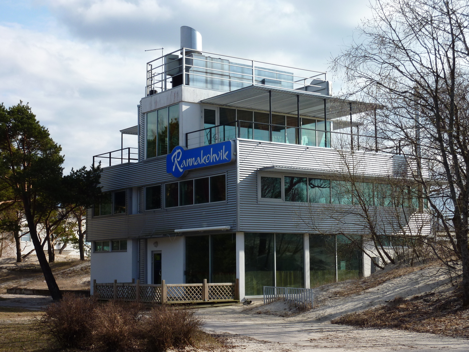 รูปถ่าย เอสโตเนีย(Estonia) แพร์นู(Parnu) 2009-04 13