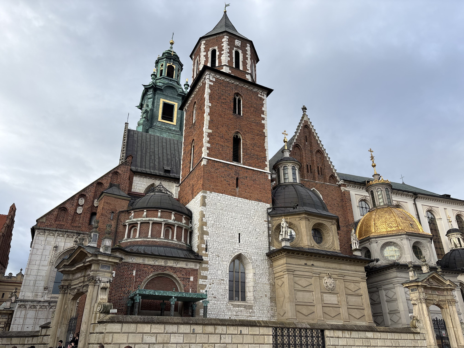 รูปถ่าย โปแลนด์(Poland) คราคูฟ(Krakow) ปราสาทวาเวล(Wawel castle) 2026-09 12