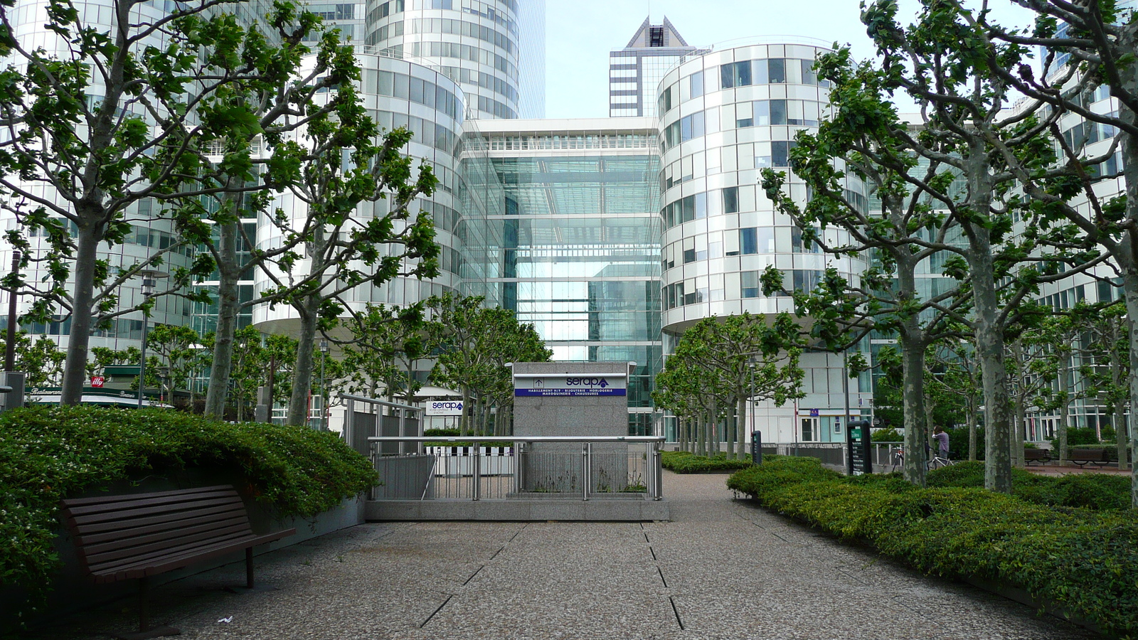 รูปถ่าย ฝรั่งเศส(France) ปารีส(Paris) ลาเดฟ็องส์(La Defense) 2007-05 109