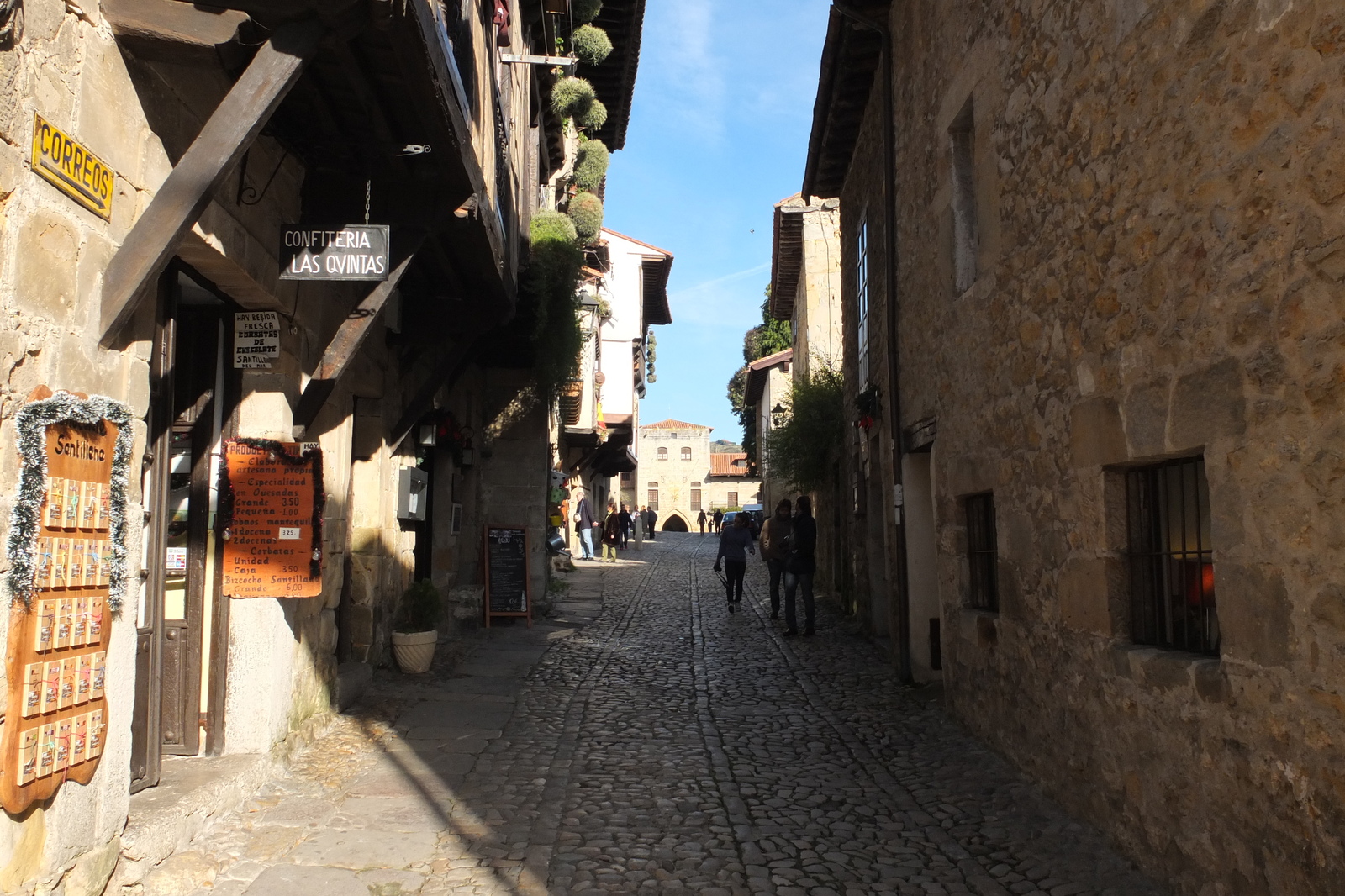 รูปถ่าย สเปน(Spain) ซันตีญานาเดลมาร์(Santillana del Mar) 2013-01 76