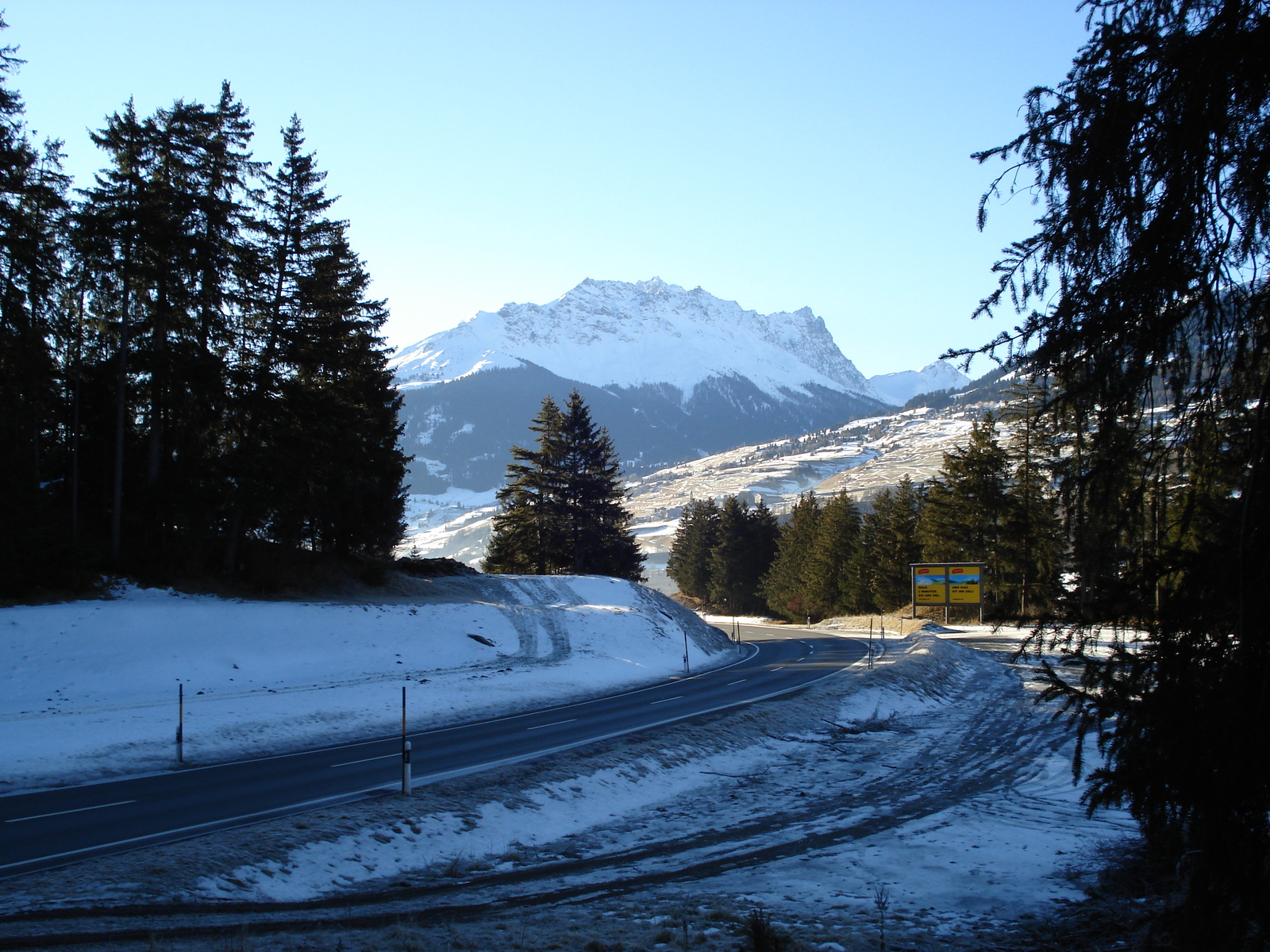 รูปถ่าย สวิสเซอร์แลนด์(Switzerland) ถนนจากคูร์ไปเซนต์มอริตซ์(Chur to St Moritz Road) 2007-01 122