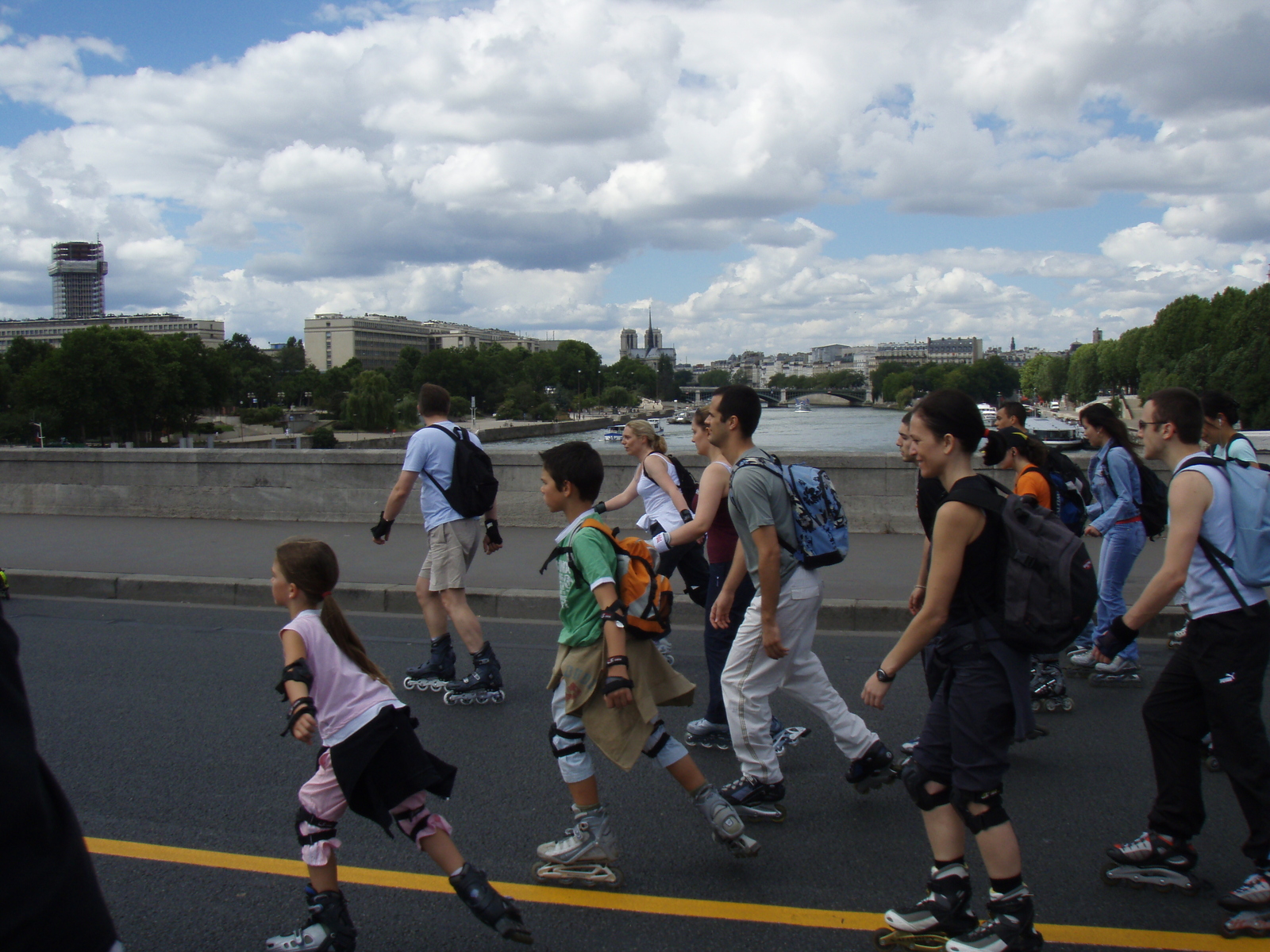 รูปถ่าย ฝรั่งเศส(France) ปารีส(Paris) เล่นสเก็ตในปารีส(Randonnee Roller et Coquillages) 2007-07 134