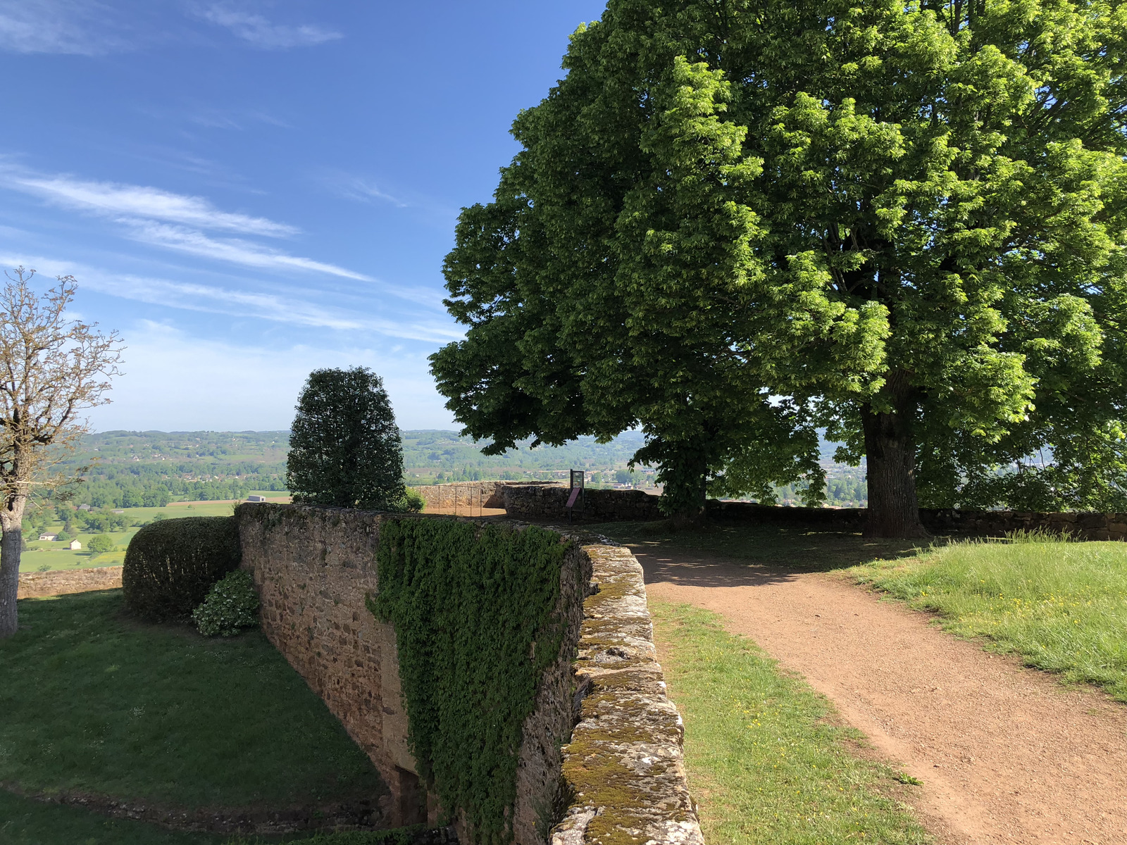 รูปถ่าย ฝรั่งเศส(France) ปราสาทกัสแตลโนเบรอเตอนู(Castelnau Bretenoux Castle) 2018-04 116
