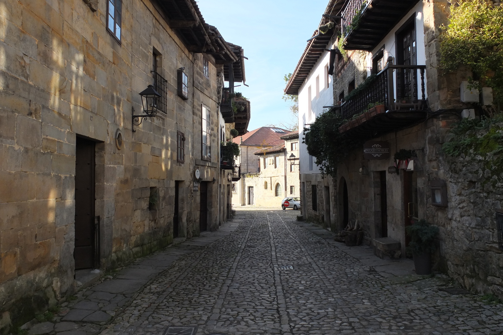 รูปถ่าย สเปน(Spain) ซันตีญานาเดลมาร์(Santillana del Mar) 2013-01 15