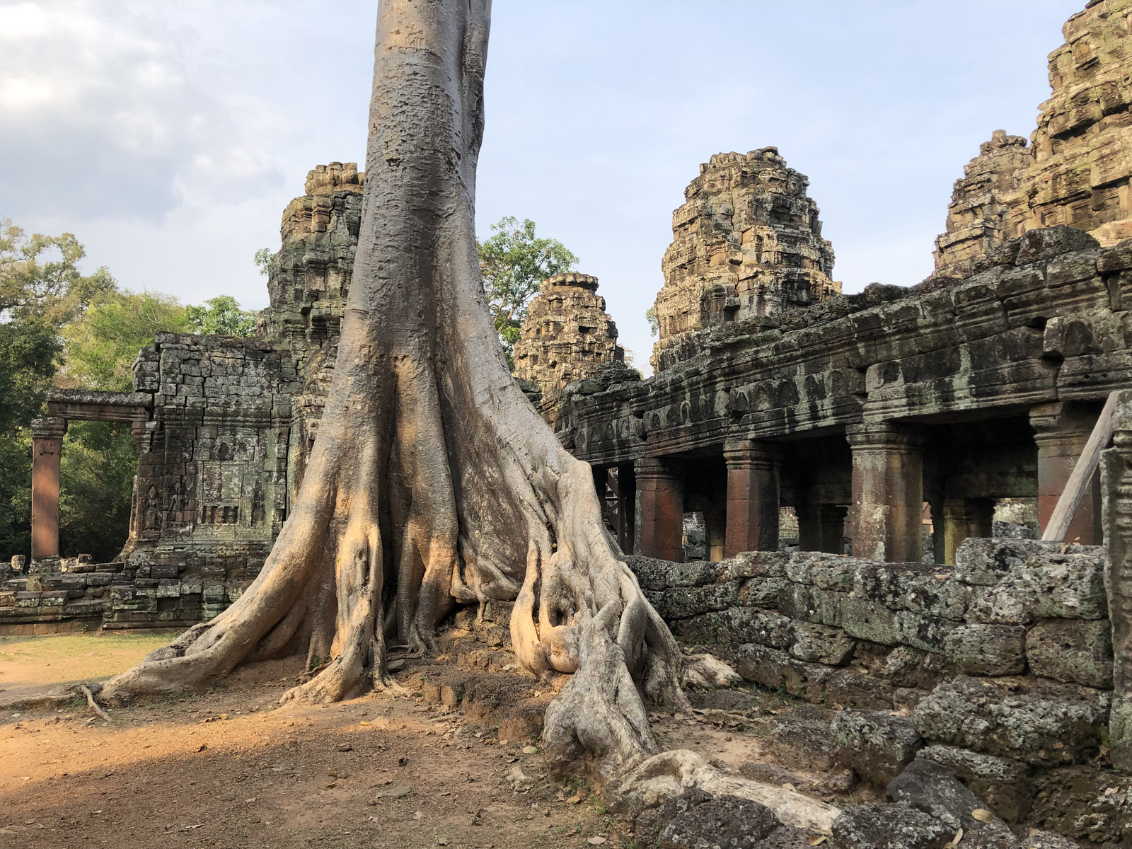 รูปถ่าย กัมพูชา(Cambodia) เสียมราฐ(Siem Reap) ปราสาทบันทายกุฎี(Banteay Kdei) 2023-01 30