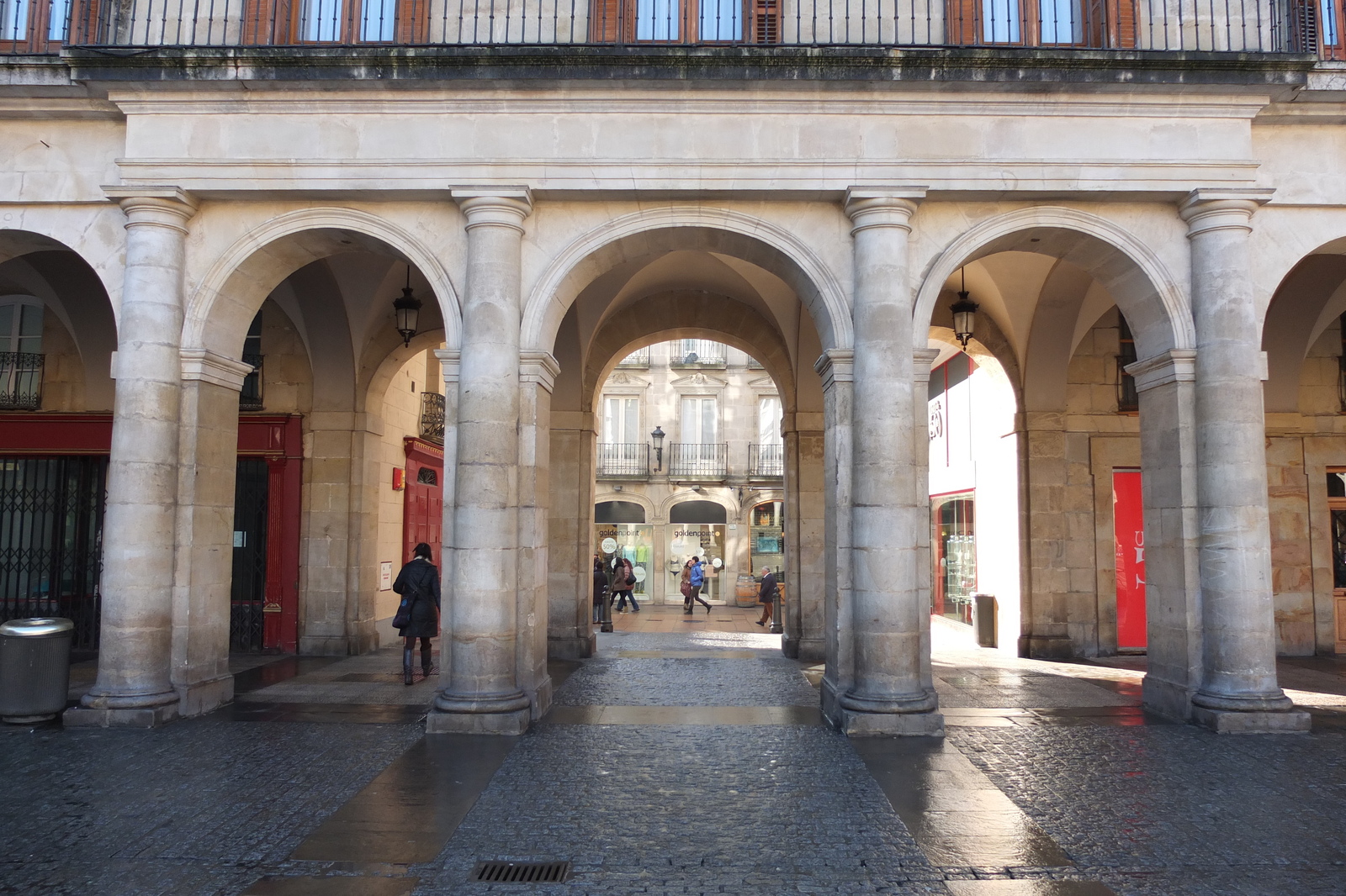 รูปถ่าย สเปน(Spain) บิโตเรีย-กัสเตซ(Vitoria Gasteiz) 2013-01 48