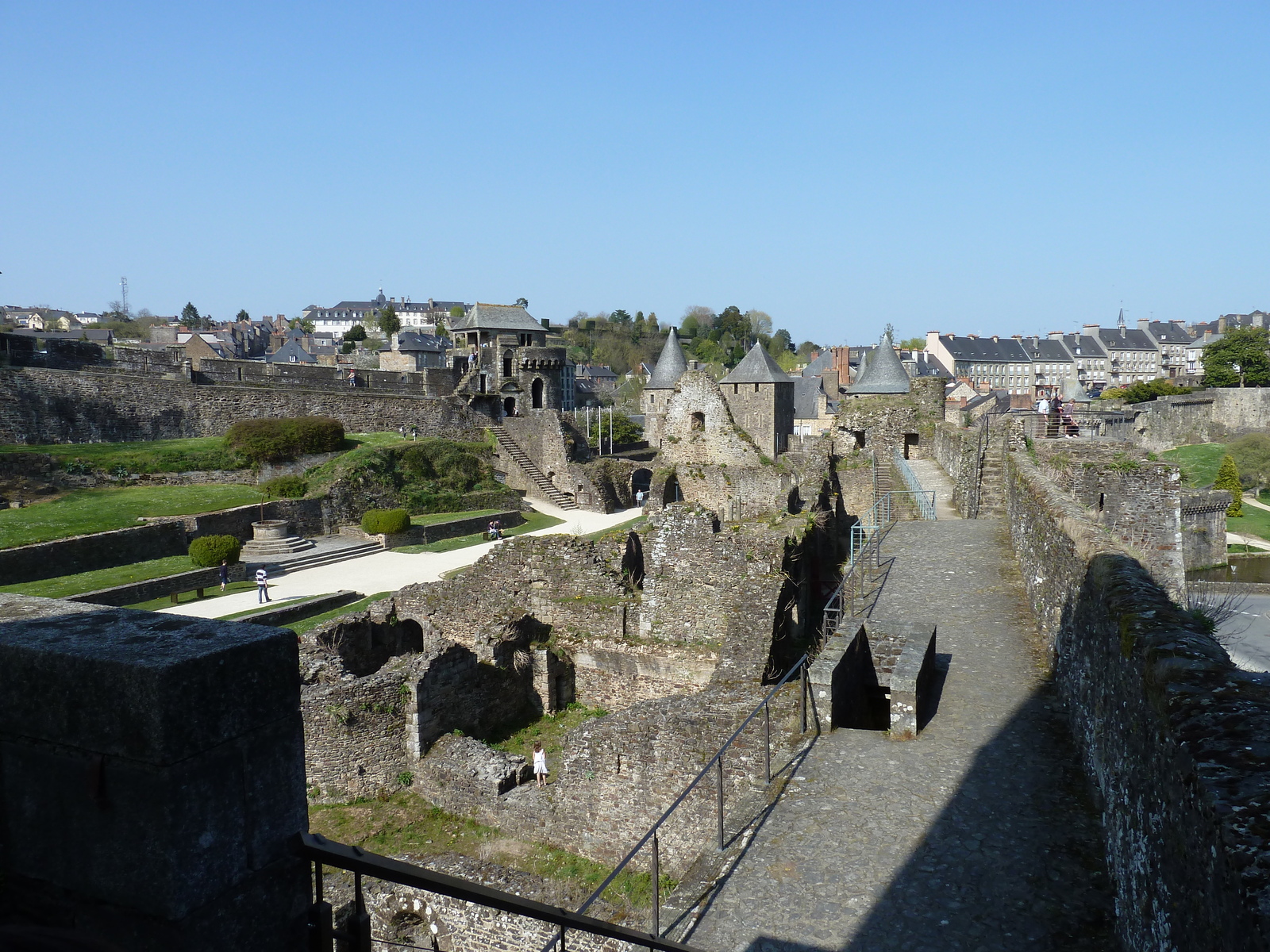 รูปถ่าย ฝรั่งเศส(France) ฟูแฌร์(Fougeres) 2010-04 90