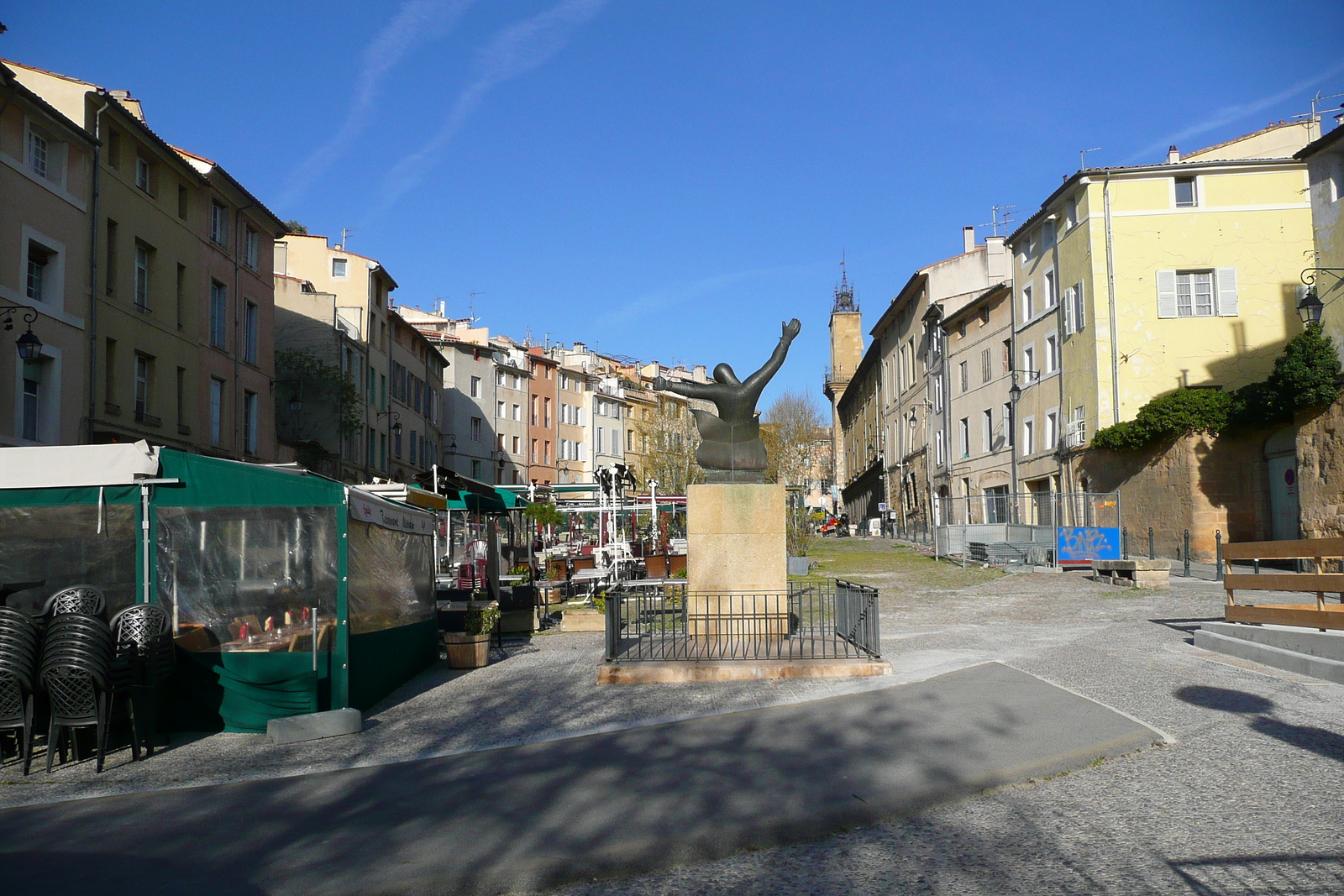 รูปถ่าย ฝรั่งเศส(France) แอ็กซ์-อ็อง-โพรว็องส์(Aix en Provence) ลานฟอรุมเดการ์เดอร์(Forum des Cardeurs) 2008-04 13