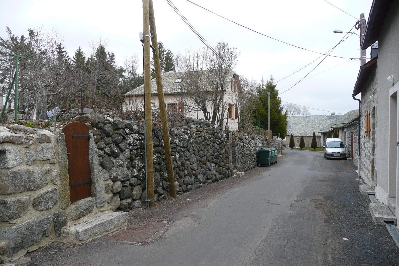 รูปถ่าย ฝรั่งเศส(France) นาสบีนาล(Nasbinals) 2008-04 9