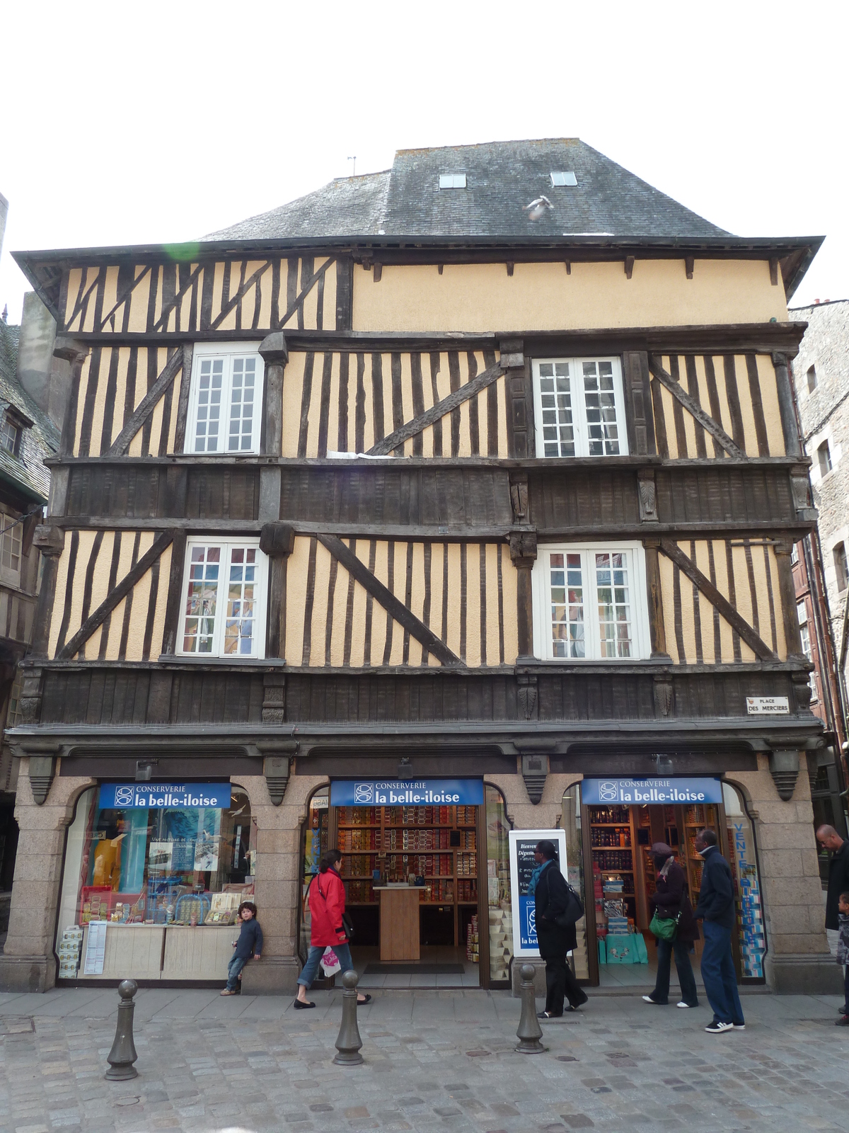 รูปถ่าย ฝรั่งเศส(France) ดีน็อง(Dinan) 2010-04 27