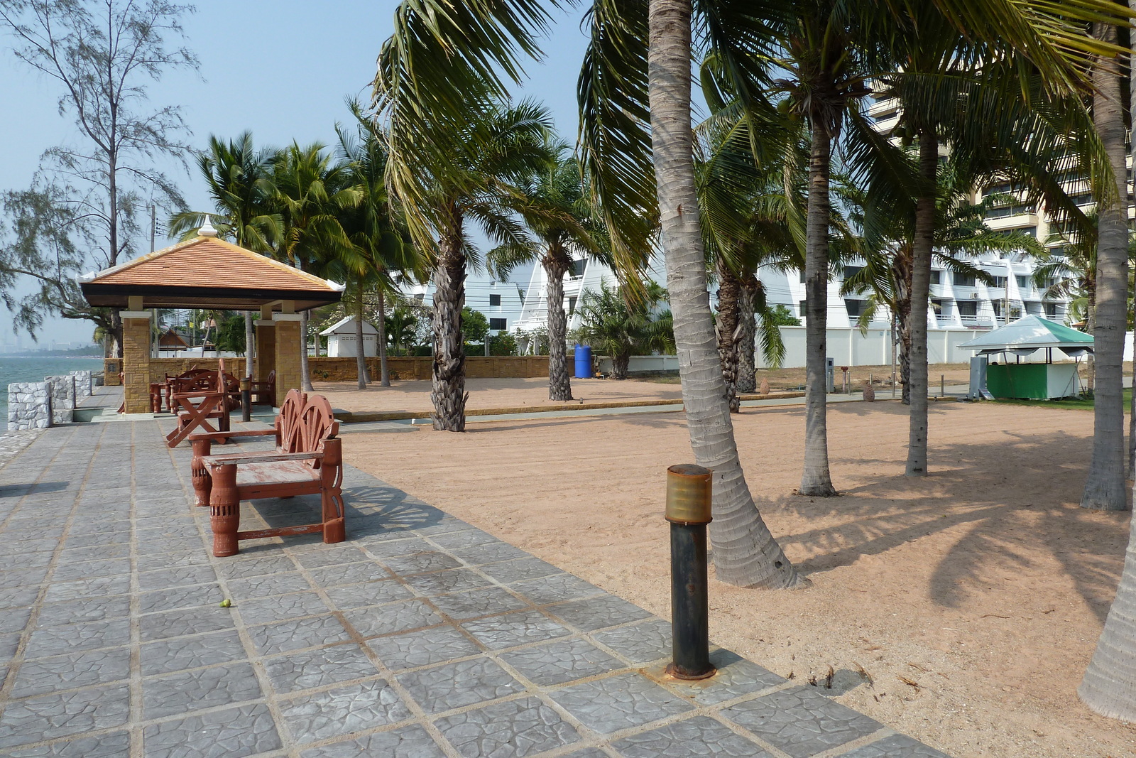 รูปถ่าย ไทย(Thailand) จอมเทียน(Jomtien) คอนโดลารอยัลบีช(La Royale Beach condo) 2011-02 40