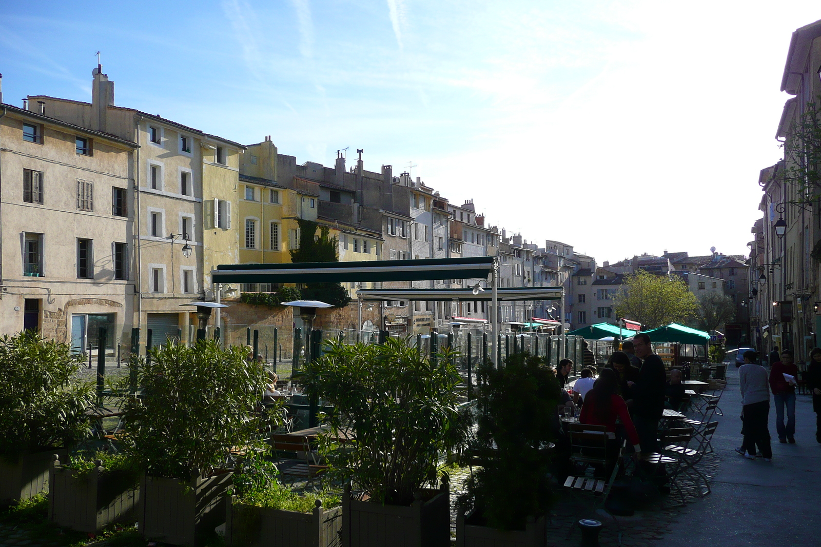 รูปถ่าย ฝรั่งเศส(France) แอ็กซ์-อ็อง-โพรว็องส์(Aix en Provence) ลานฟอรุมเดการ์เดอร์(Forum des Cardeurs) 2008-04 14
