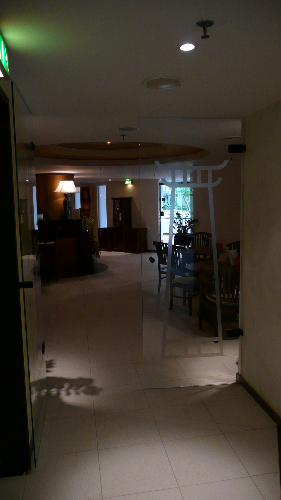 รูปถ่าย ฮังการี(Hungary) บูดาเปสต์(Budapest) โรงแรมเคมพินสกี้ คอร์วินุส(Kempinski Hotel Corvinus) 2007-06 36
